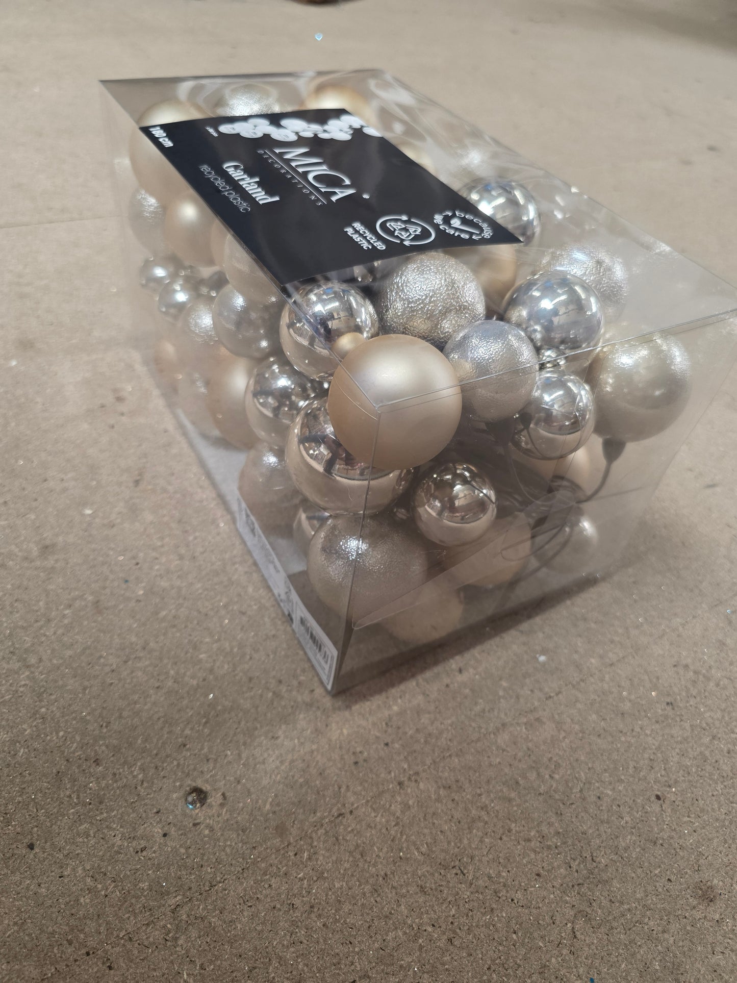 Garland Bauble Unbreakable Creams 180cm