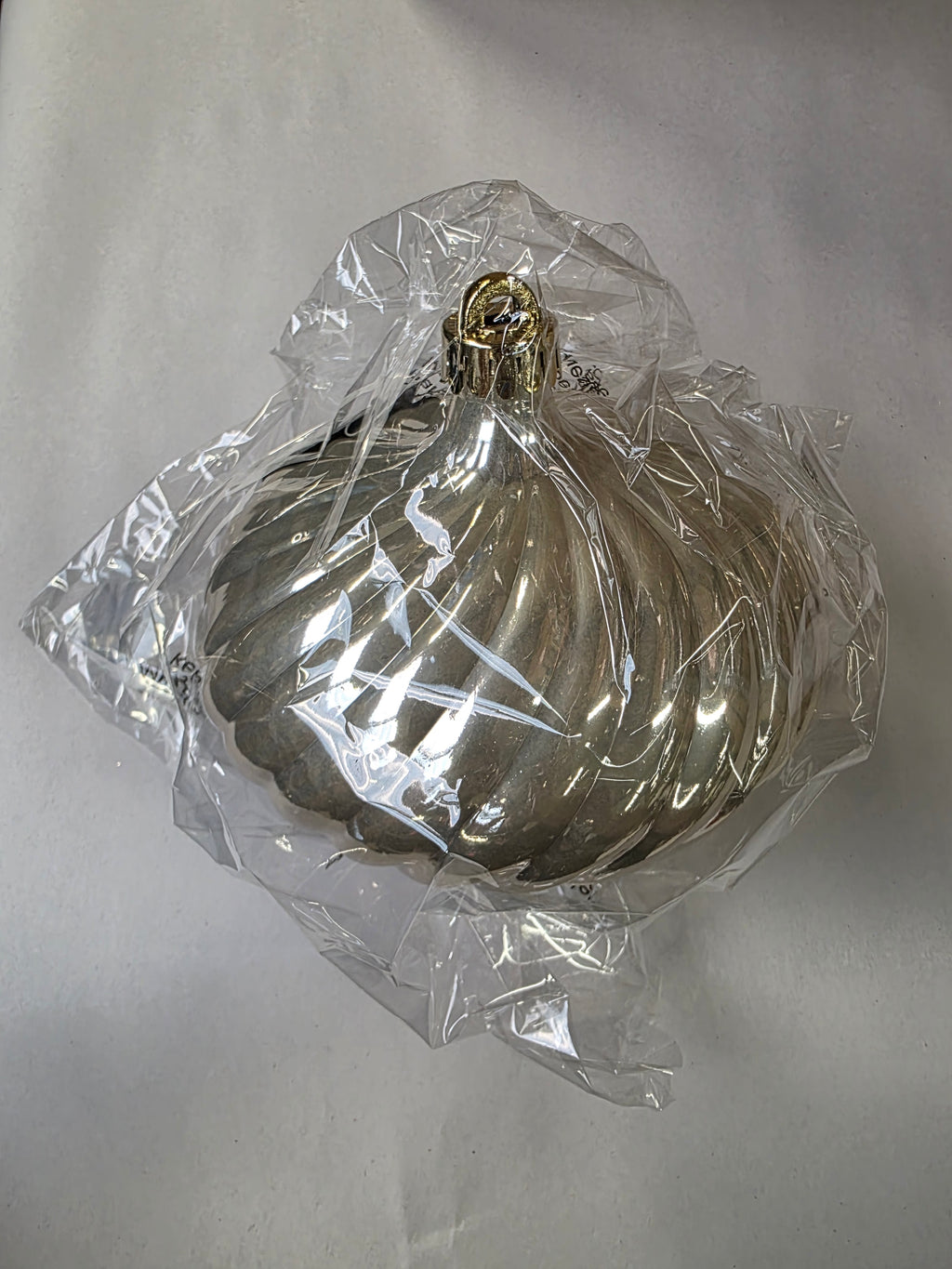Hanging Onion Cream Pearl 13 X 14cm