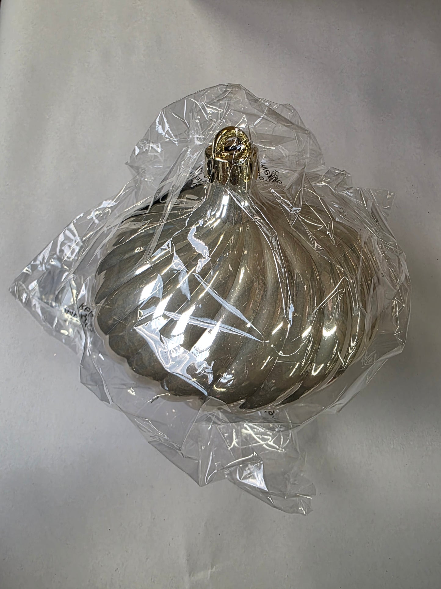 Hanging Onion Cream Pearl 13 X 14cm