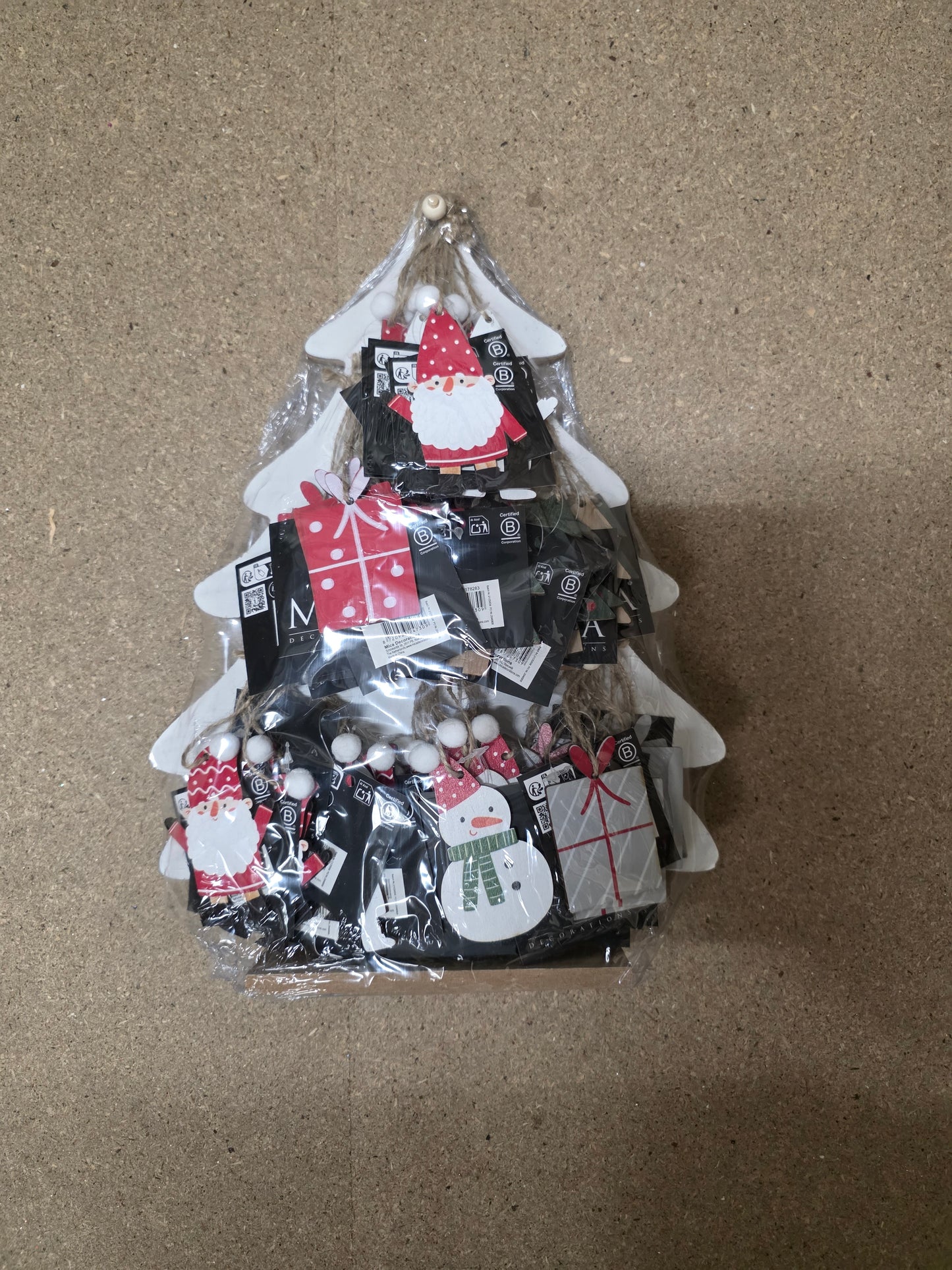 Hanging Ornament Tree Red Green X48