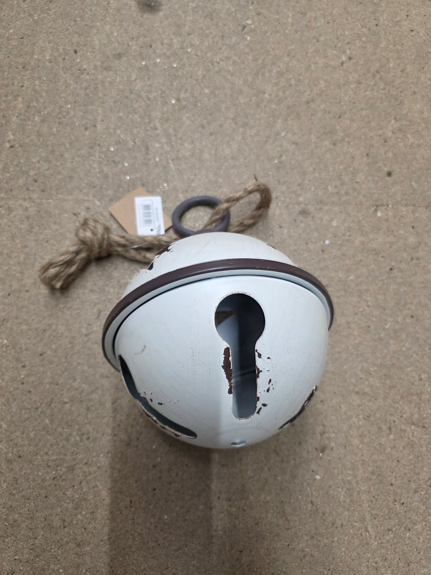 Hanging Snowbell Tingle Cream 18cm