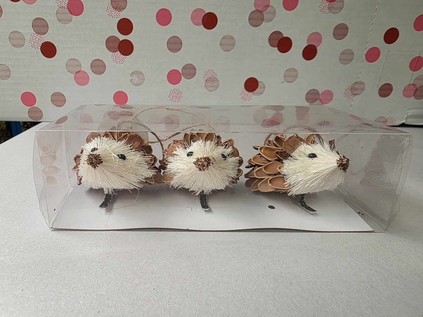 Hedgehogs X3 8cm Natural
