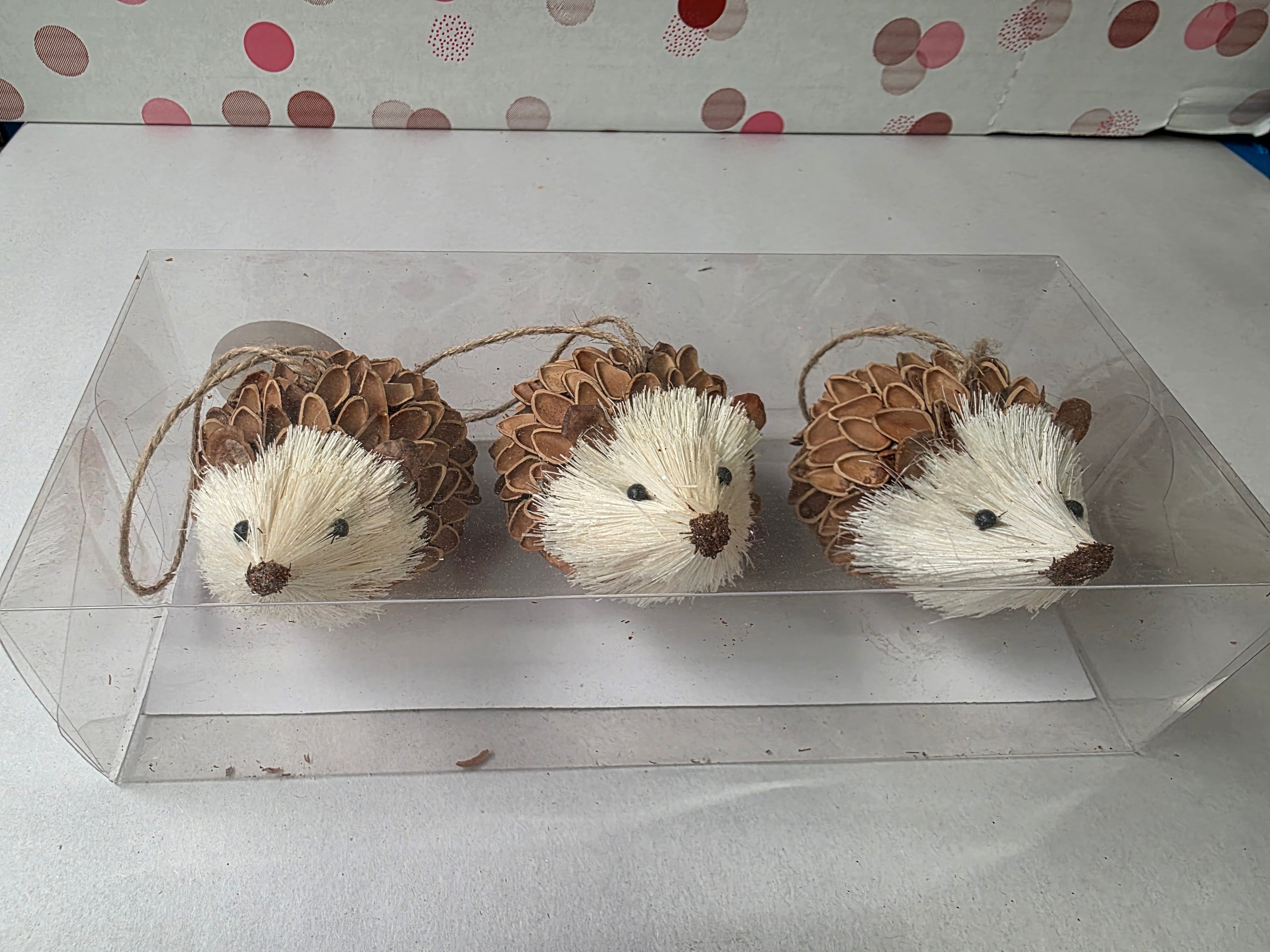 Hedgehogs X3 8cm Natural