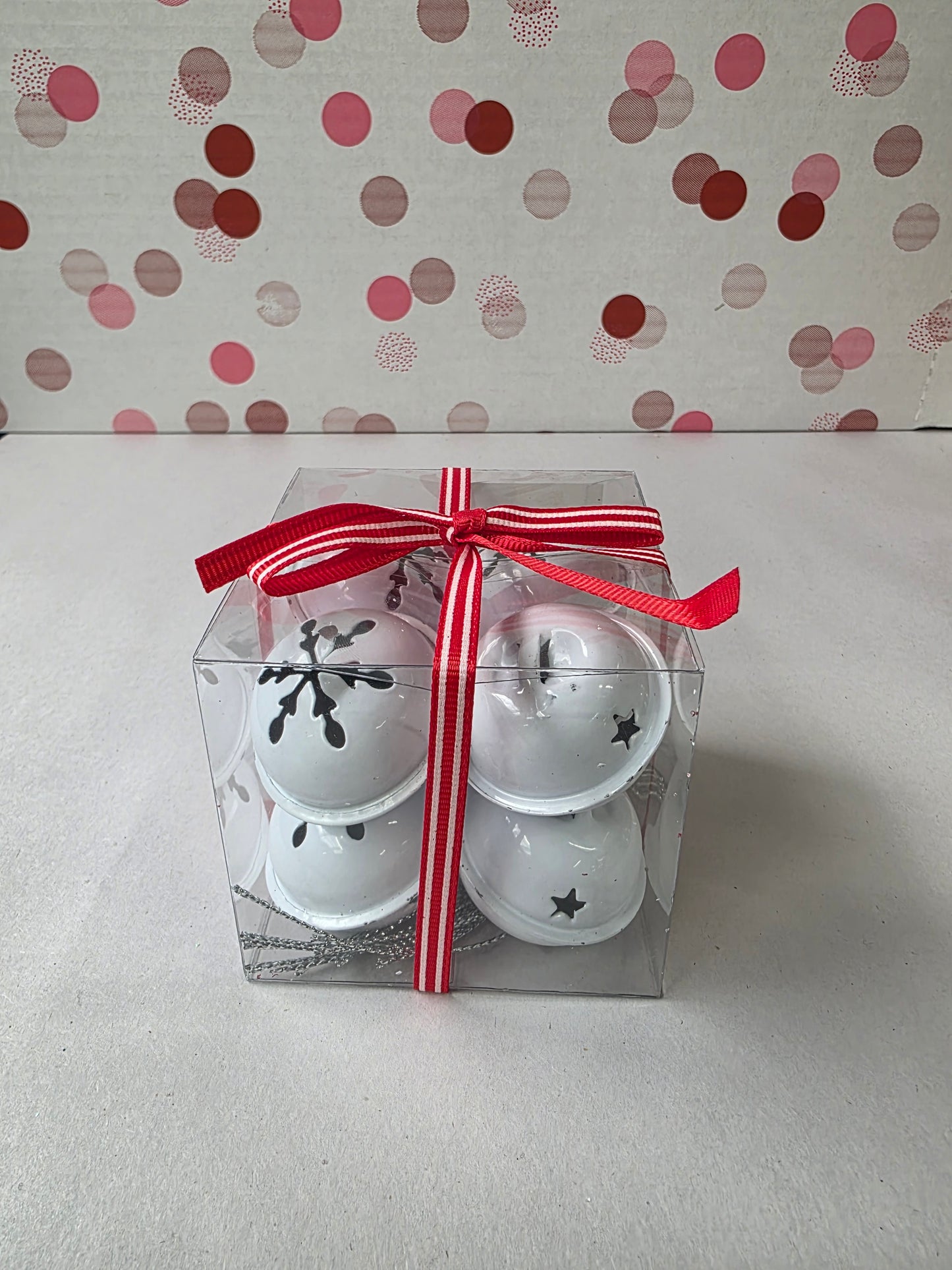 Jingle Bells White 8 Pieces 4cm