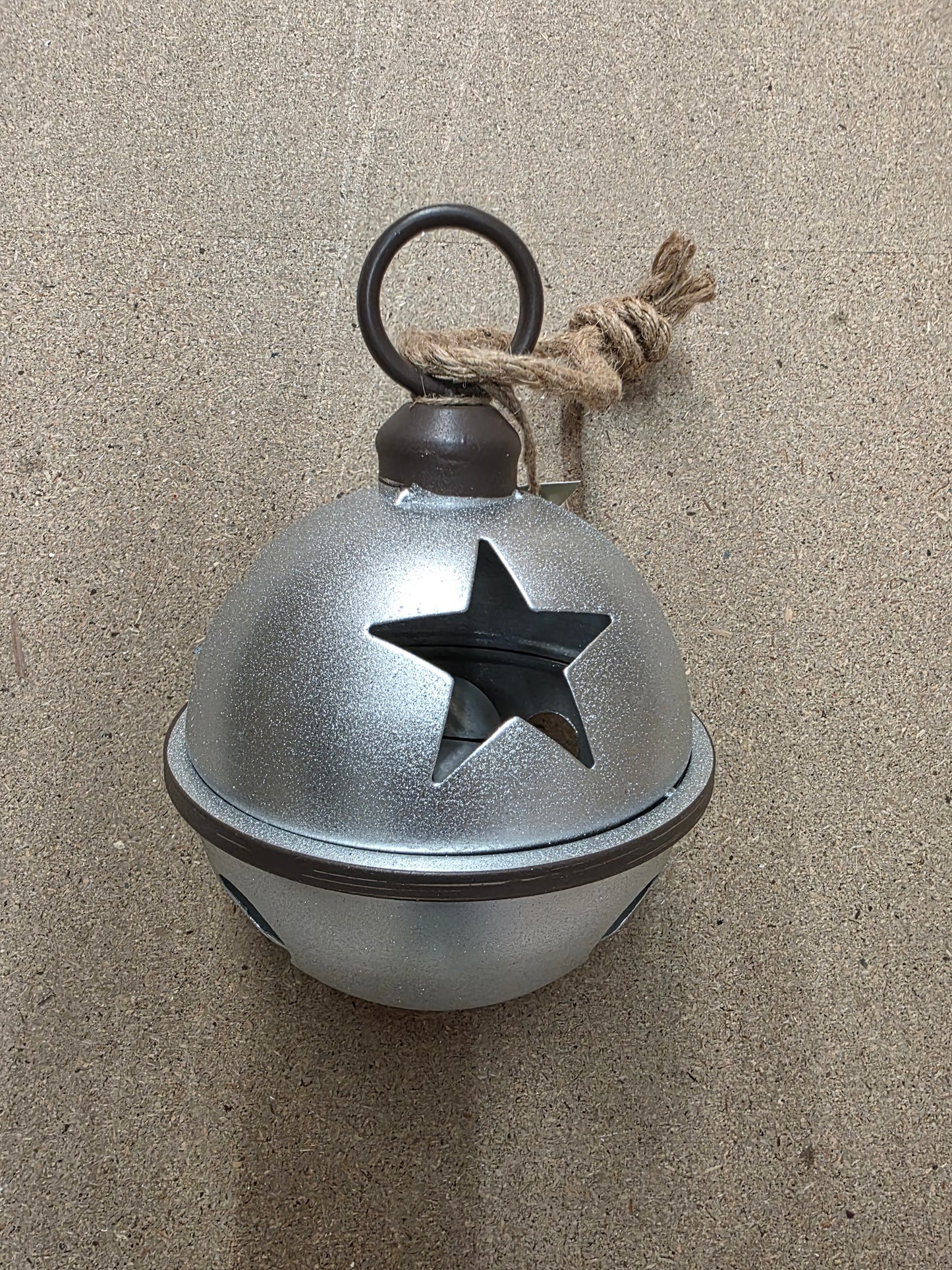 Metal Bell Star Silver 25cm