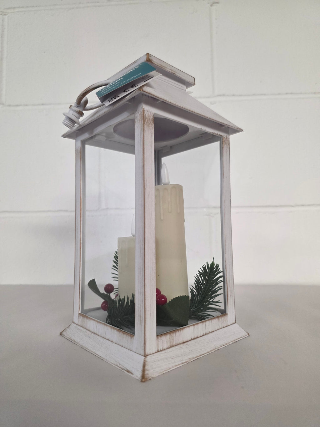 Lantern Triple Flicker 27cm White