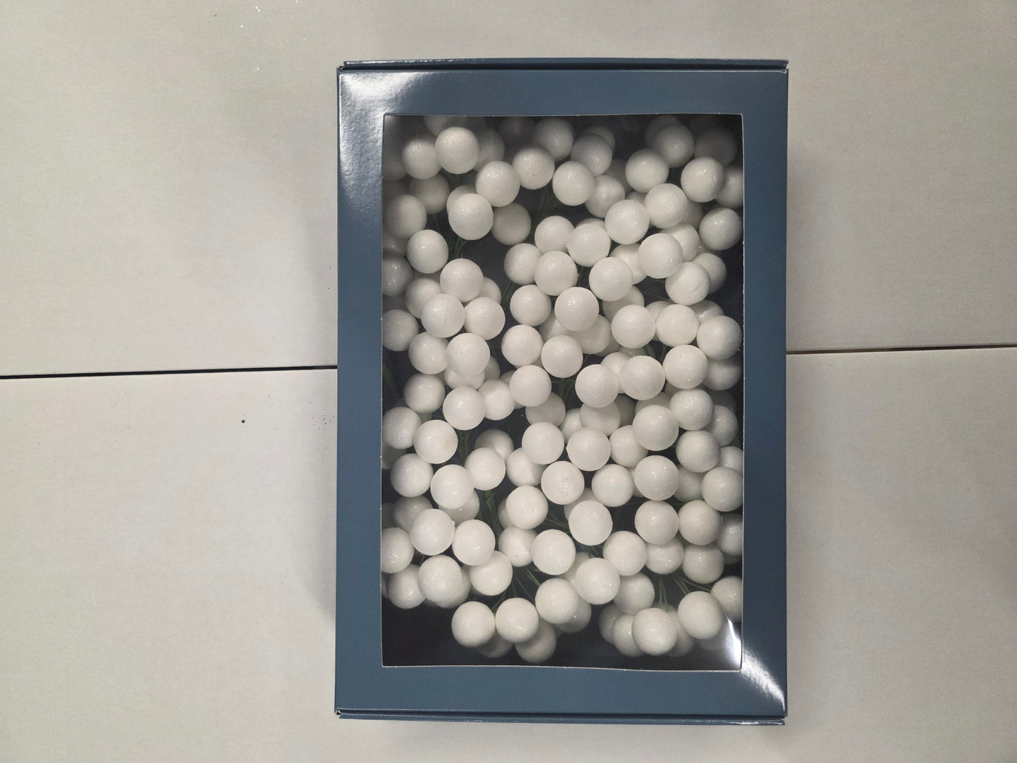 Wired Glitter Balls White 20mm X18 Bunches