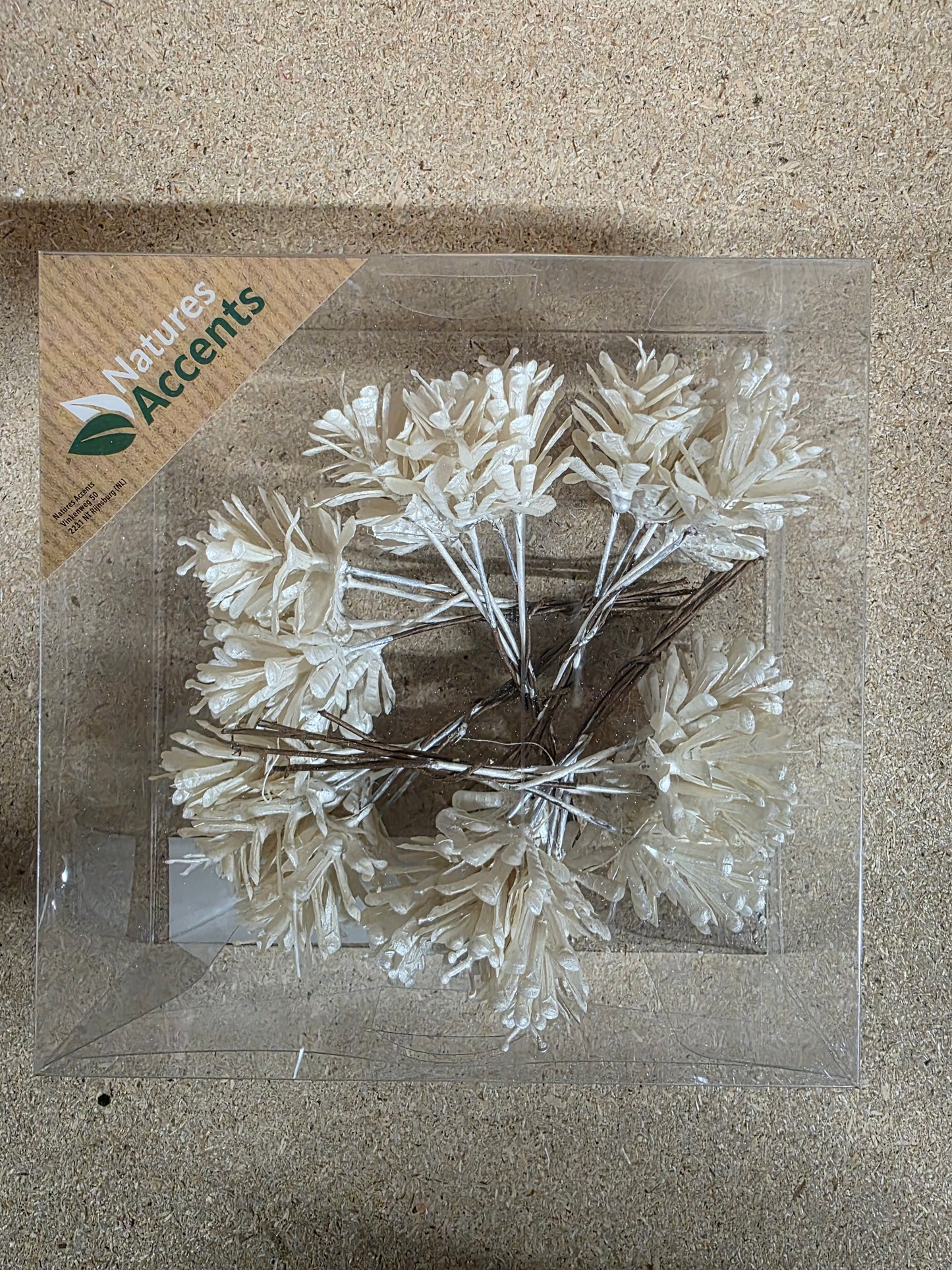 Pinecone On Wire X30 White 3cm