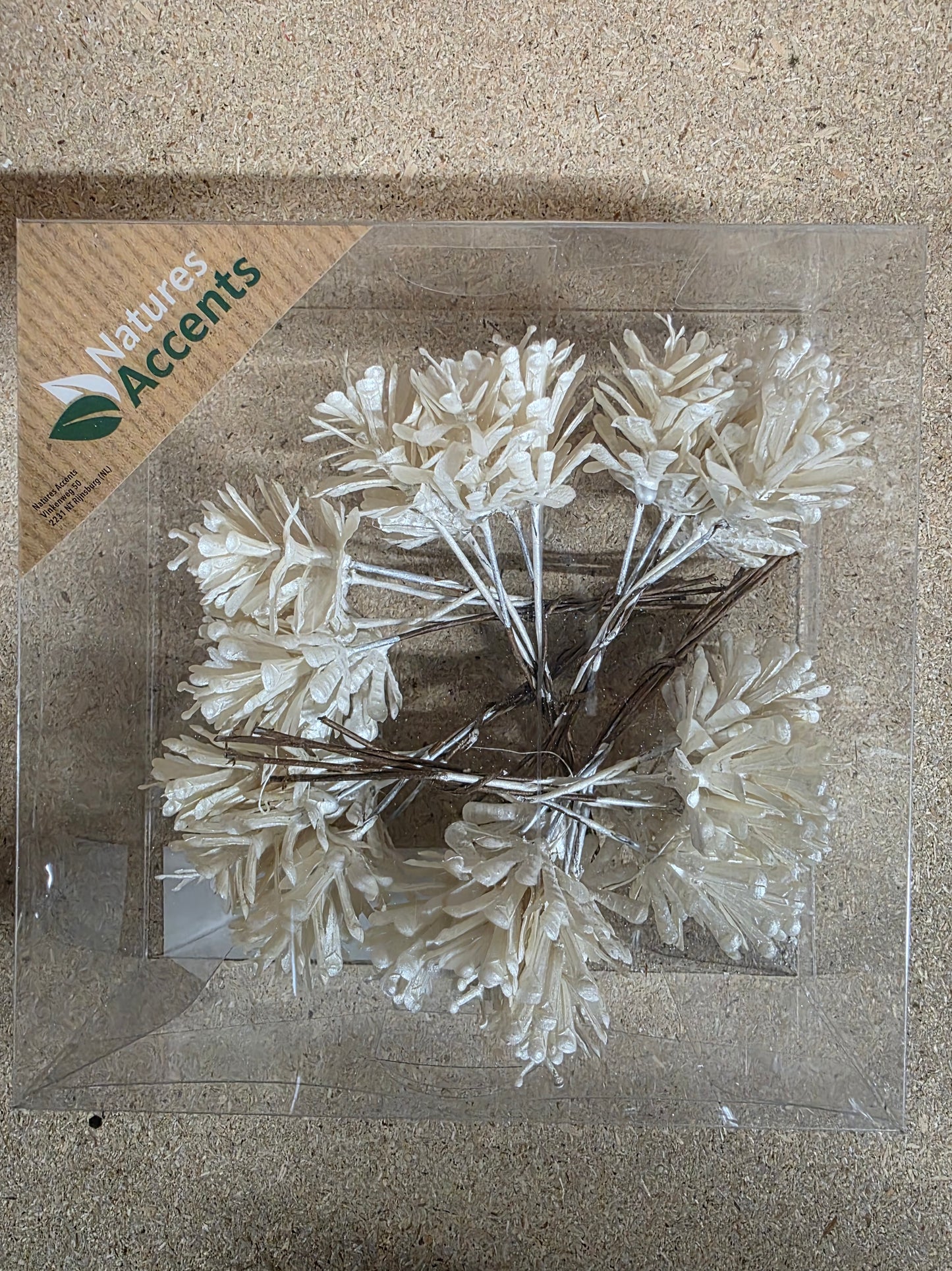 Pinecone On Wire X30 White 3cm