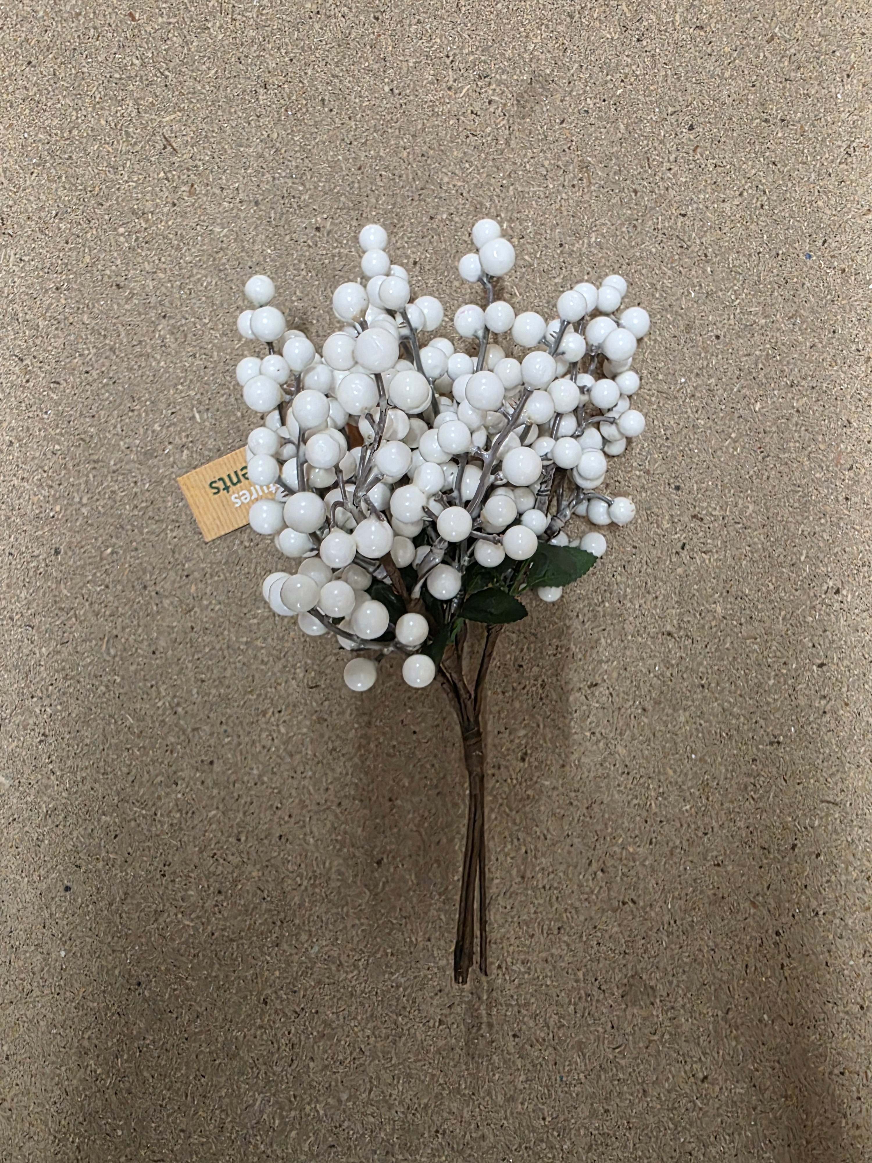 Pick Berry X6 Stems White 30cm