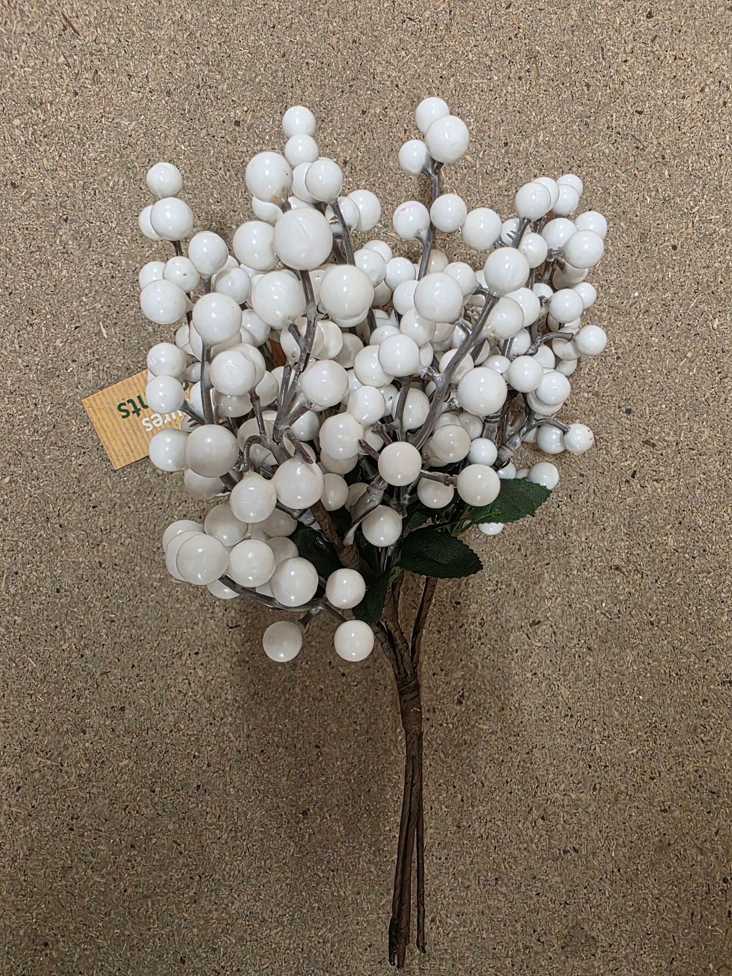 Pick Berry X6 Stems White 30cm