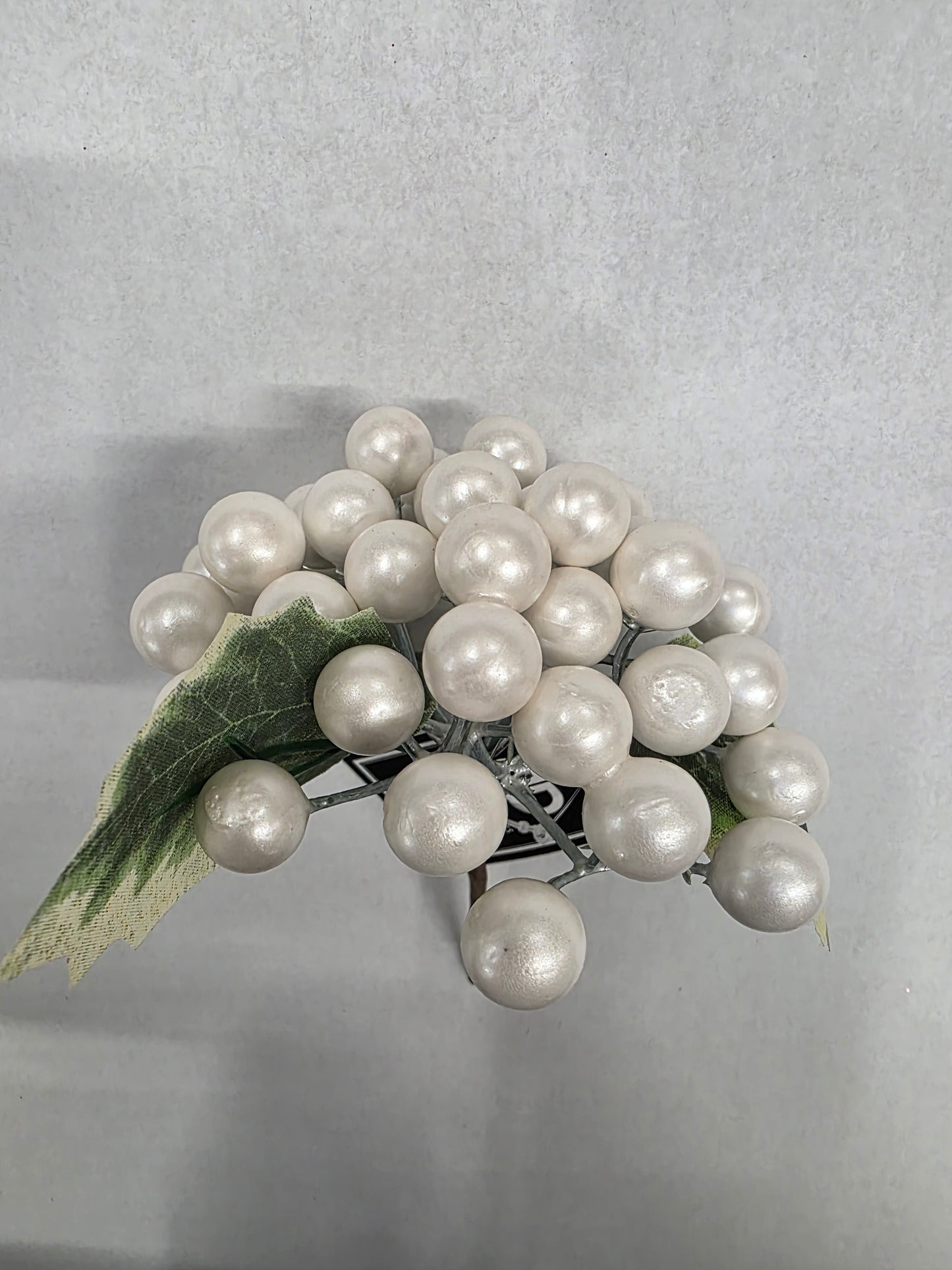 Pick Berry Holly White 15cm