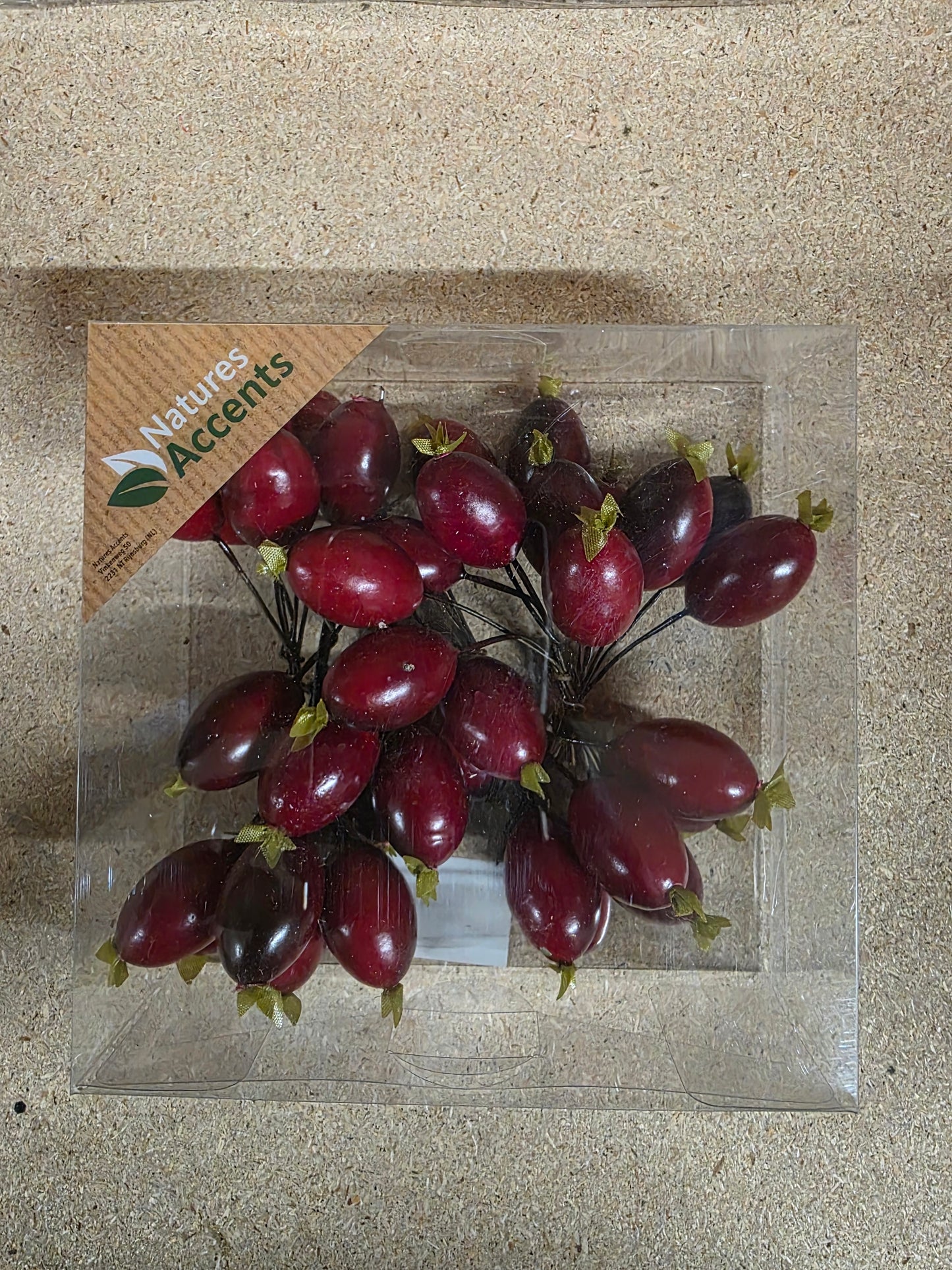 Rose Hips On Wire Red 4cm X36