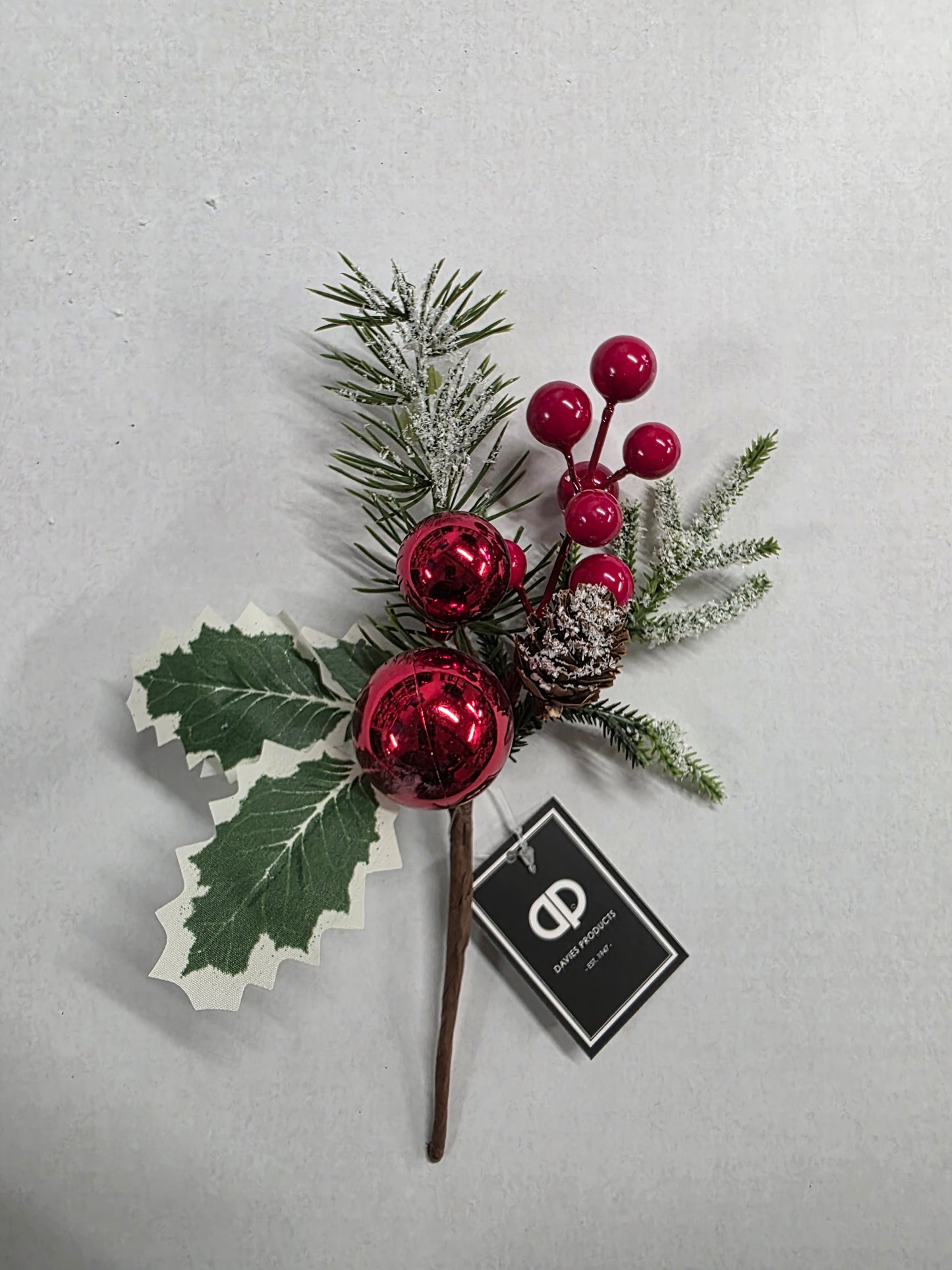 Pick Classic Holly Bauble Pick