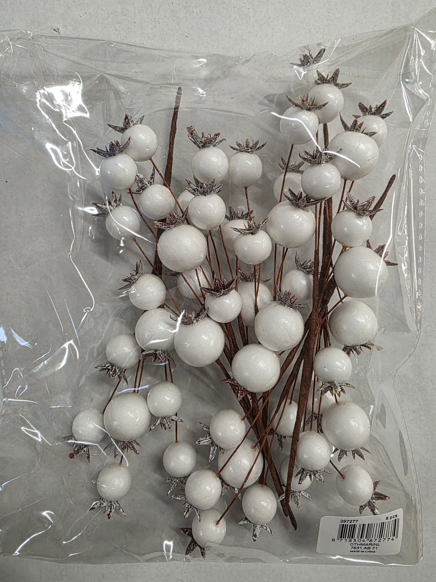 Wired Berry Bundle White 18cm X6