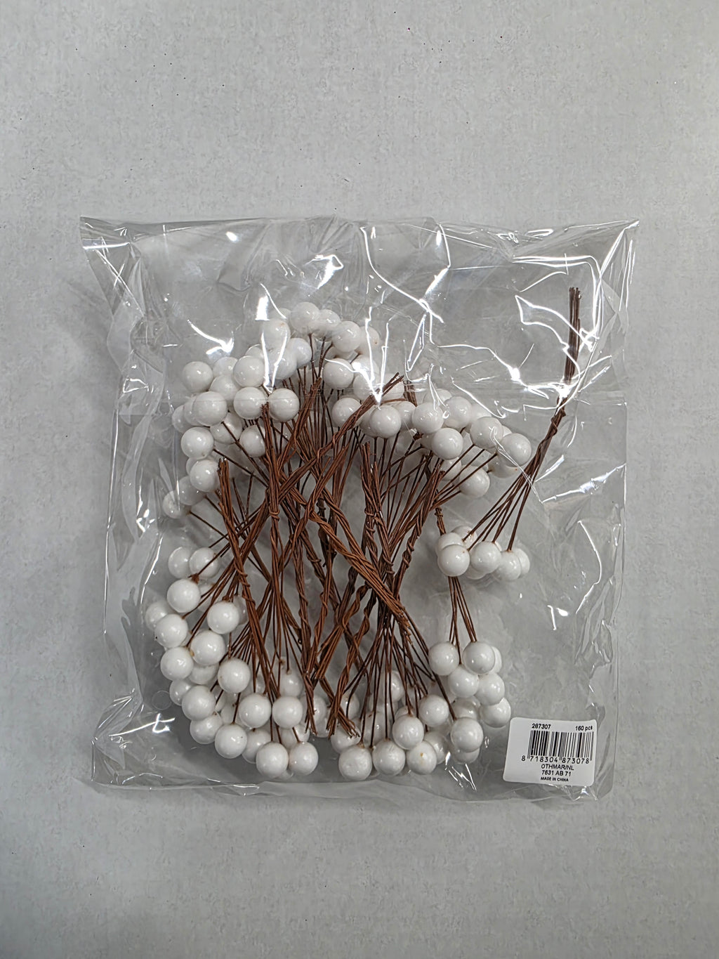 Wired Berry Bundle White 20x8