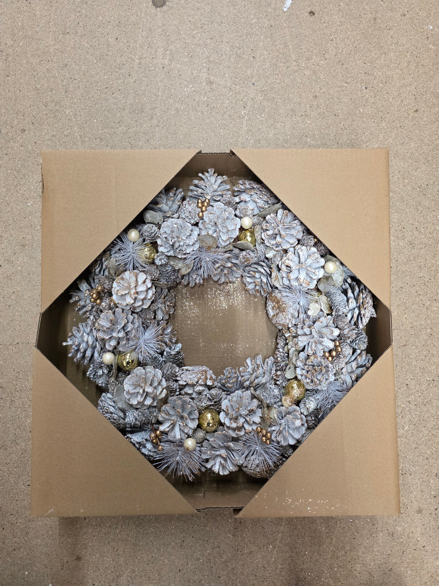 Wreath Dried Hanley White 45cm