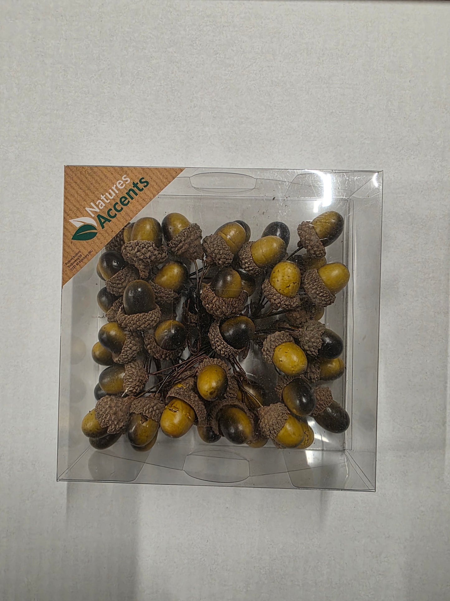 Acorn On Wire Green X48