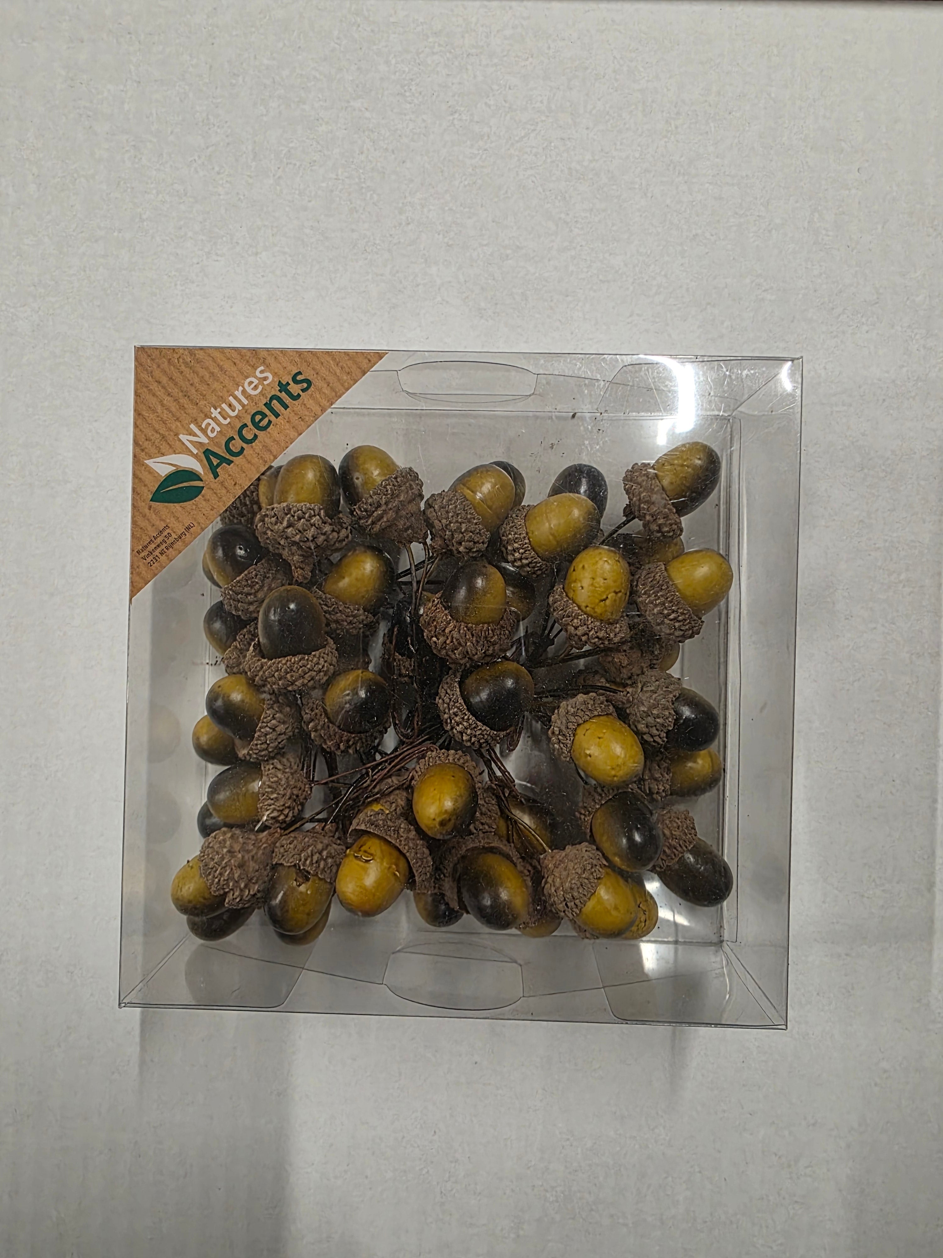 Acorn On Wire Green X48