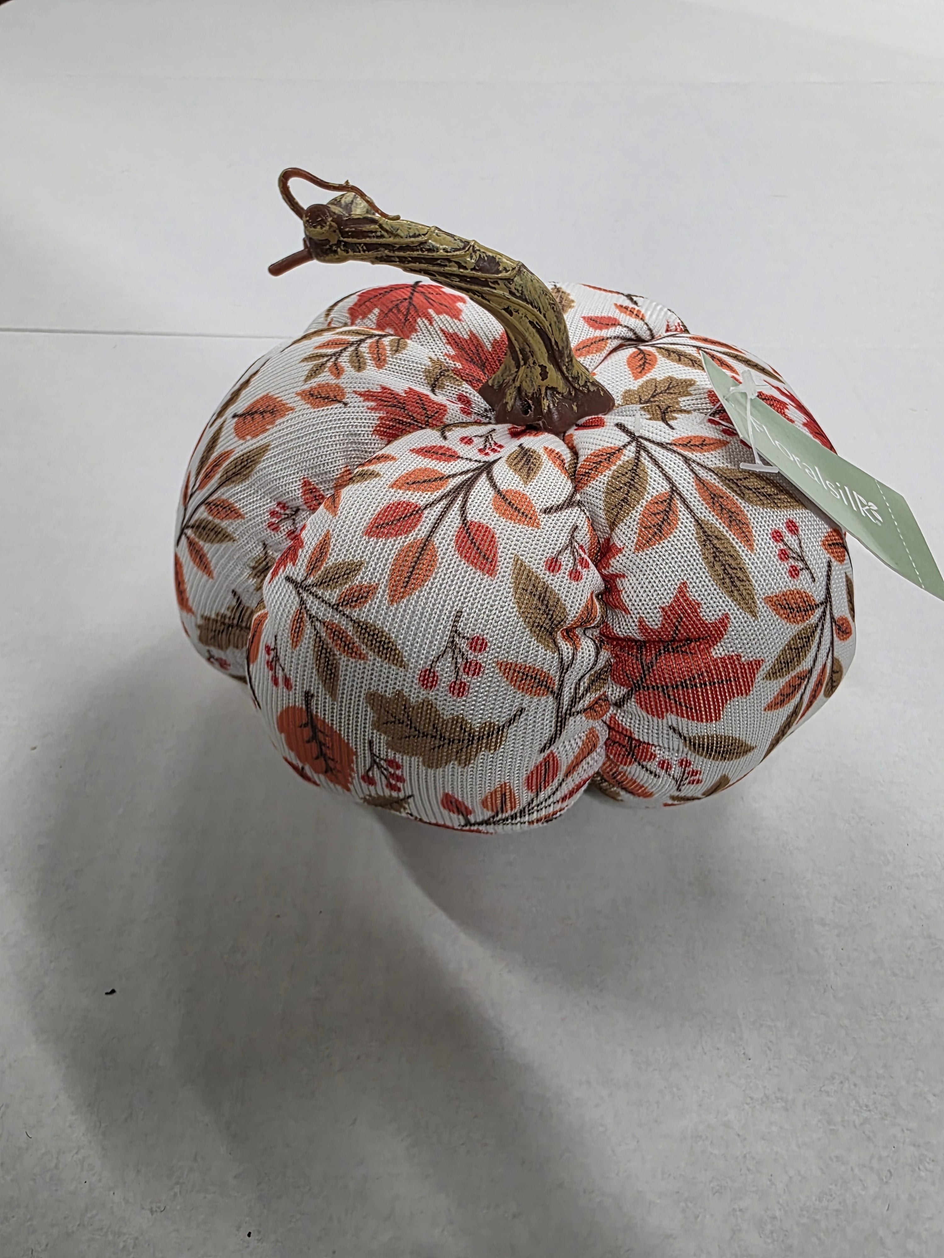 Autumn Maple Leaf Pumpkin 14cm