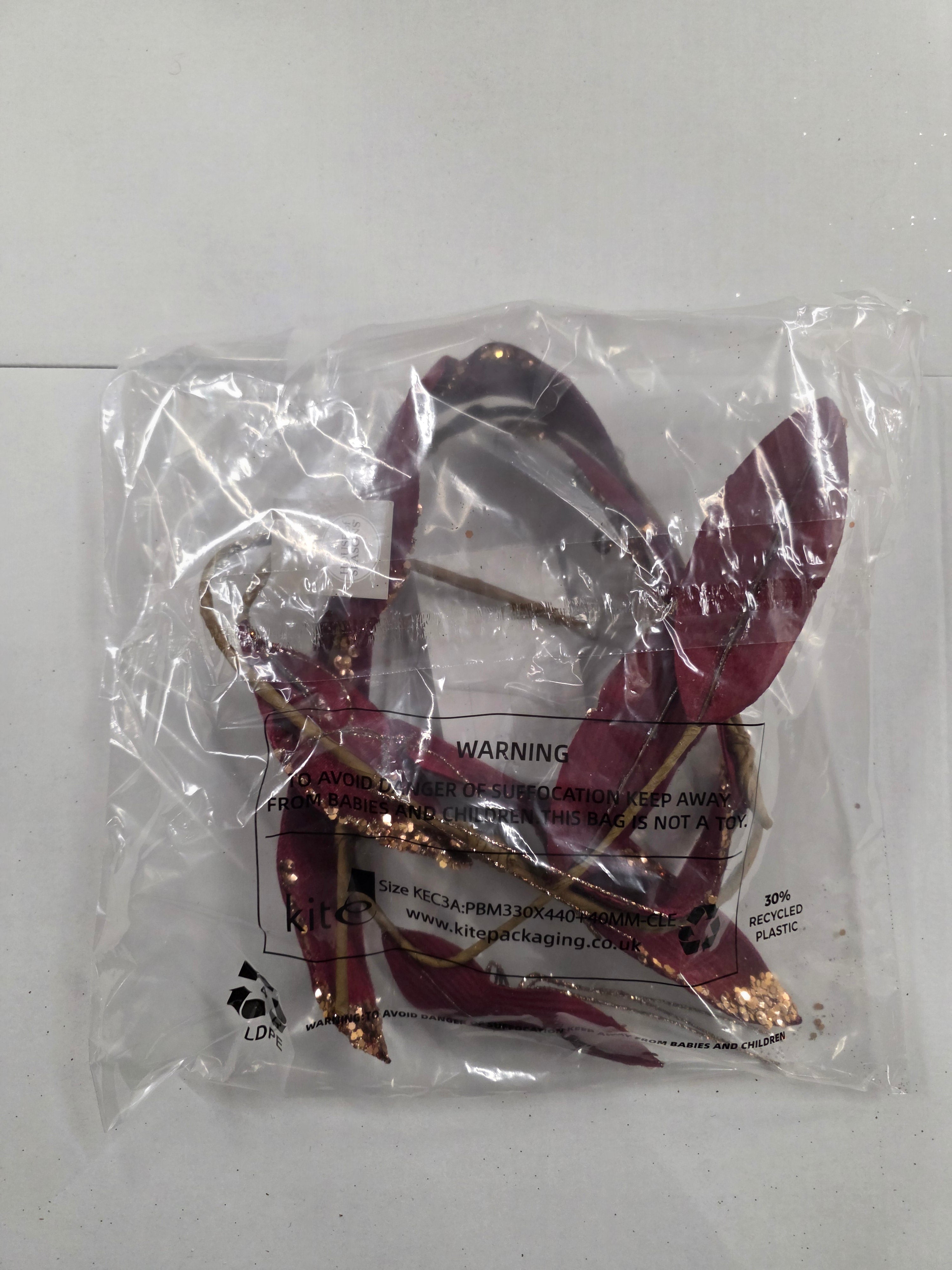 Garland Leaves Red 115cm