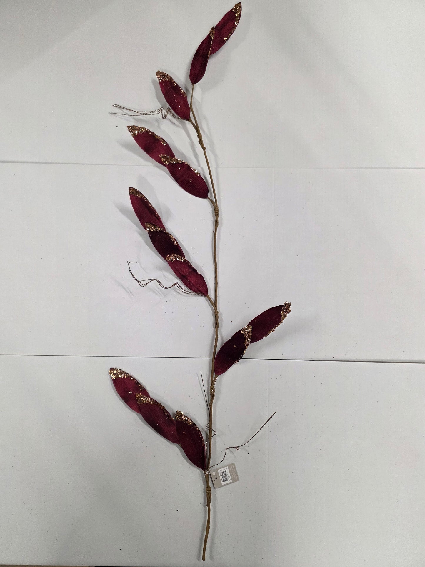 Garland Leaves Red 115cm