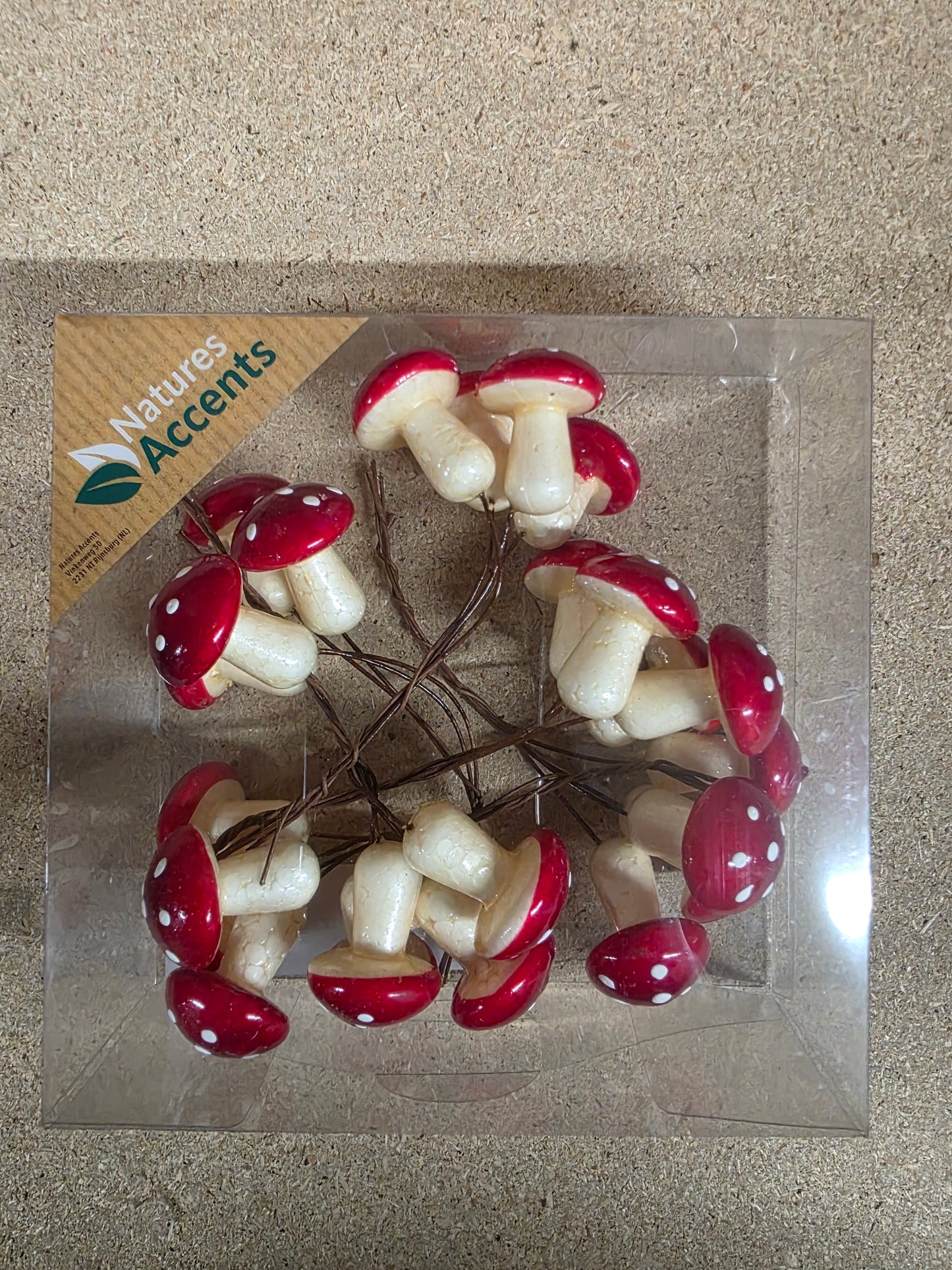 Mushrooms On Wire 4cm X24