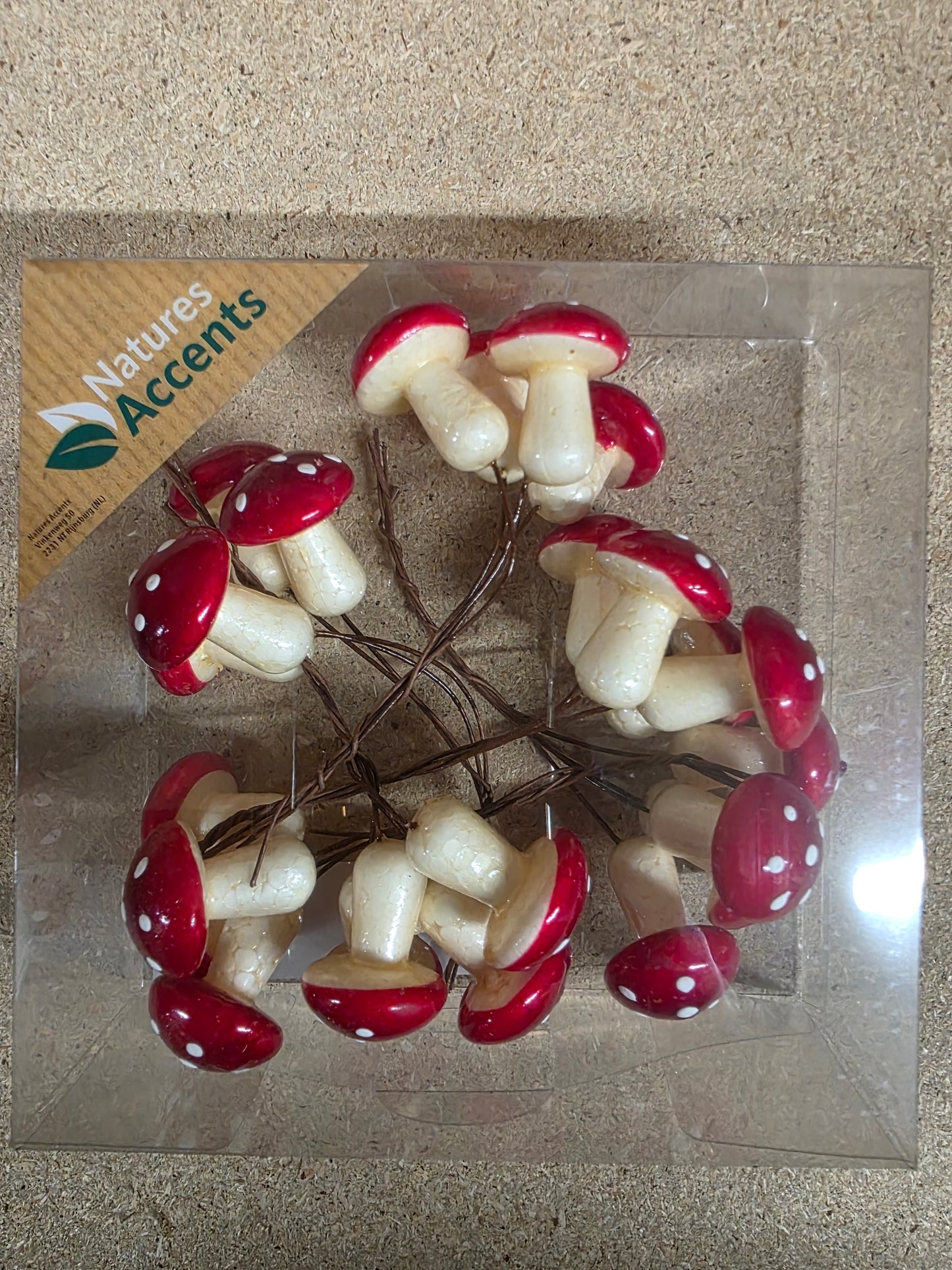 Mushrooms On Wire 4cm X24