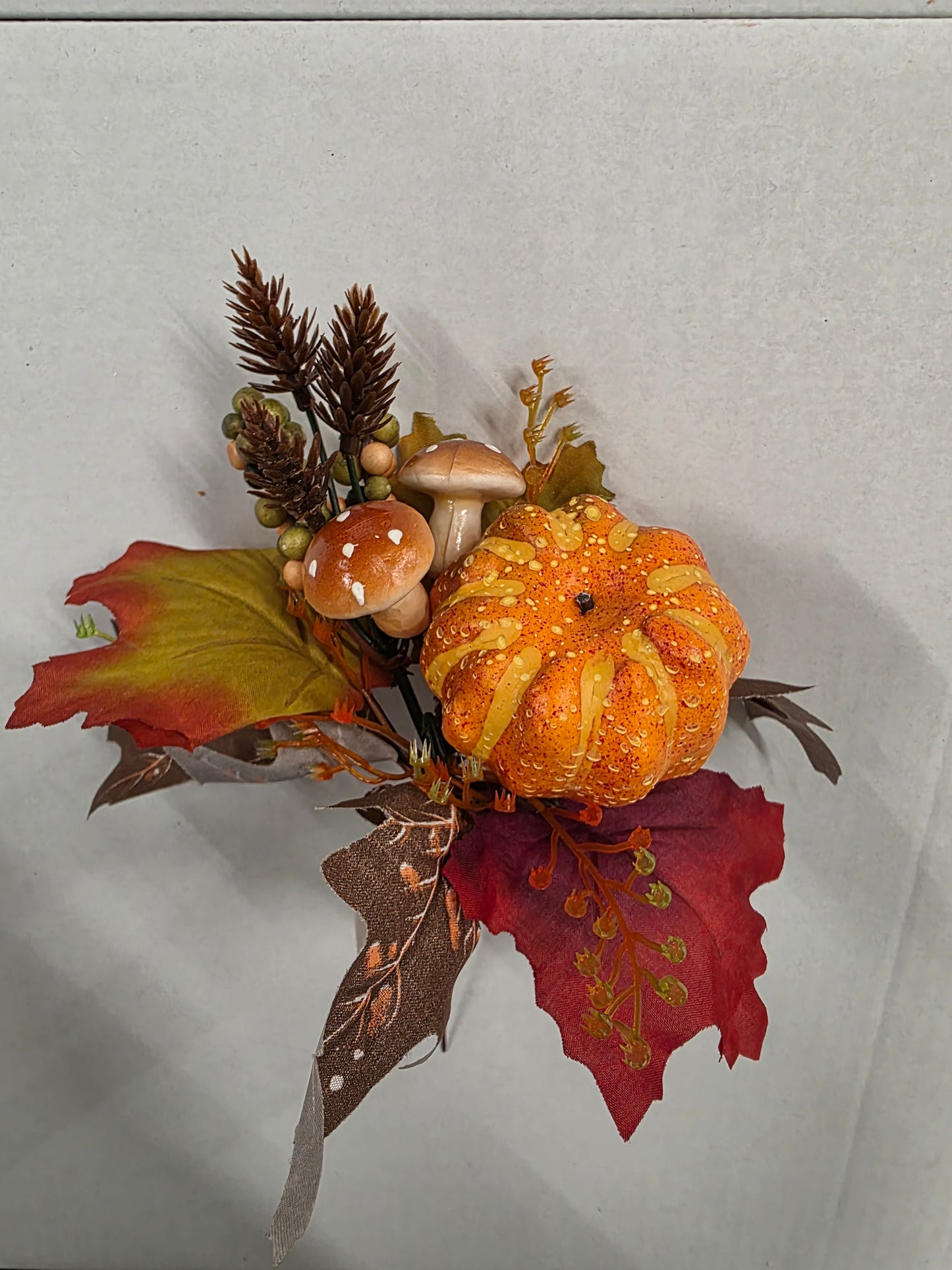 Pick Pumpkin Autumnal Leaf 20cm
