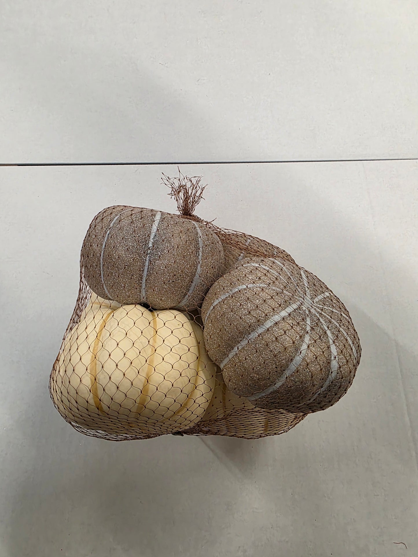 Pumpkin Cream & Green 10cm X6