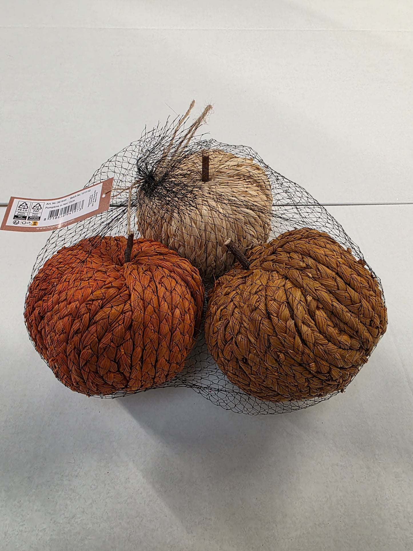 Pumpkins In Net 13cm X3