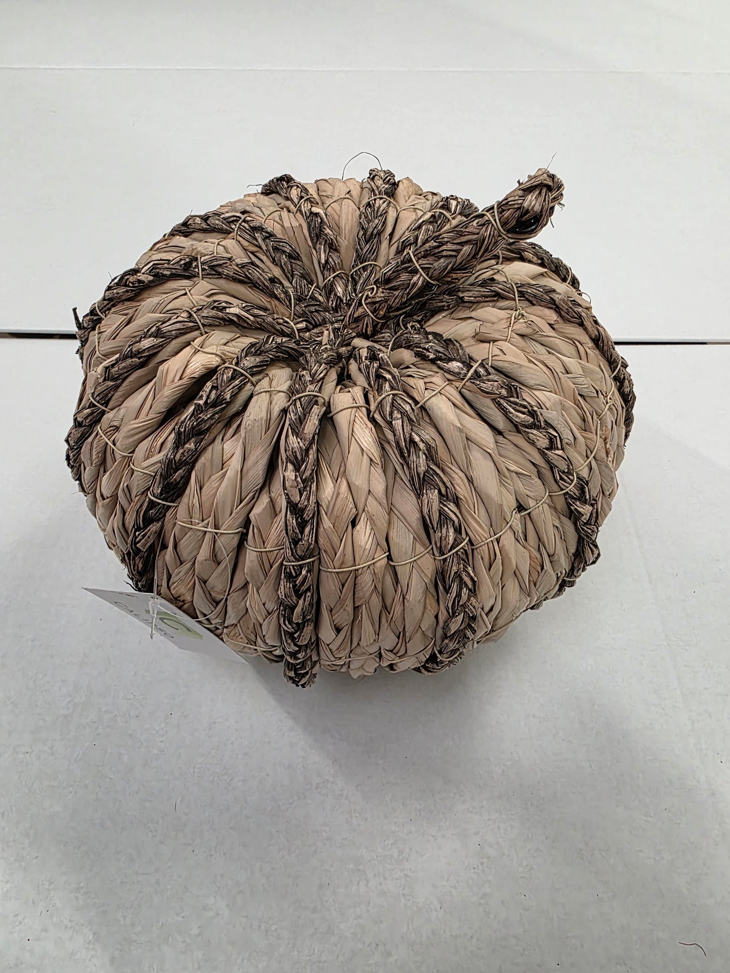 Reed Pumpkin Medium 25cm