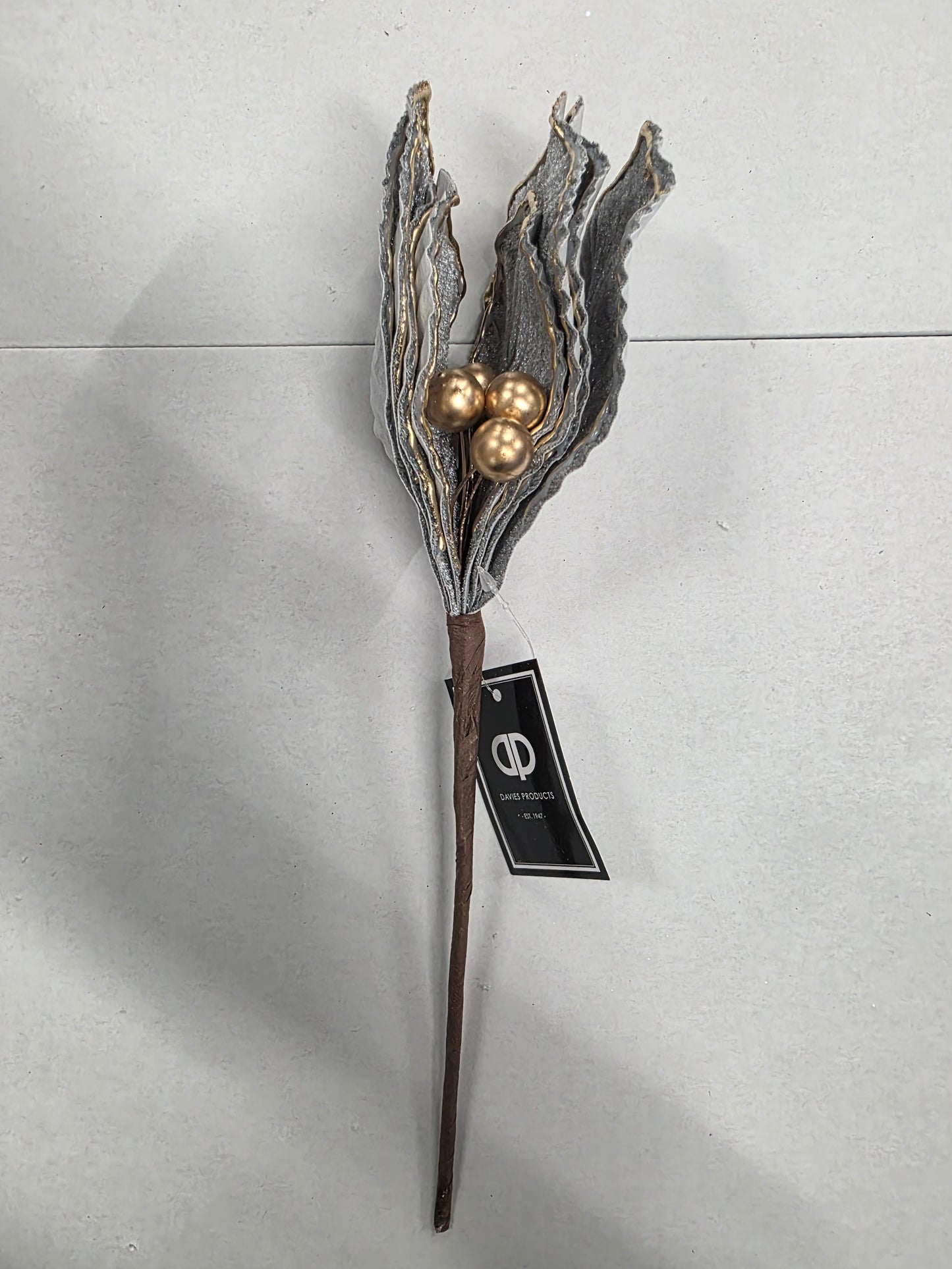 Poinsettia Graphite Gold Edge 25cm