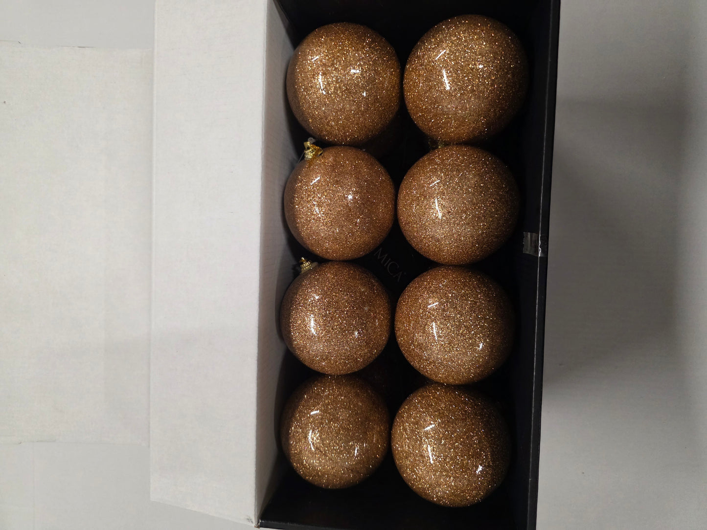 Bauble Unbreakable 8cm Gold X24