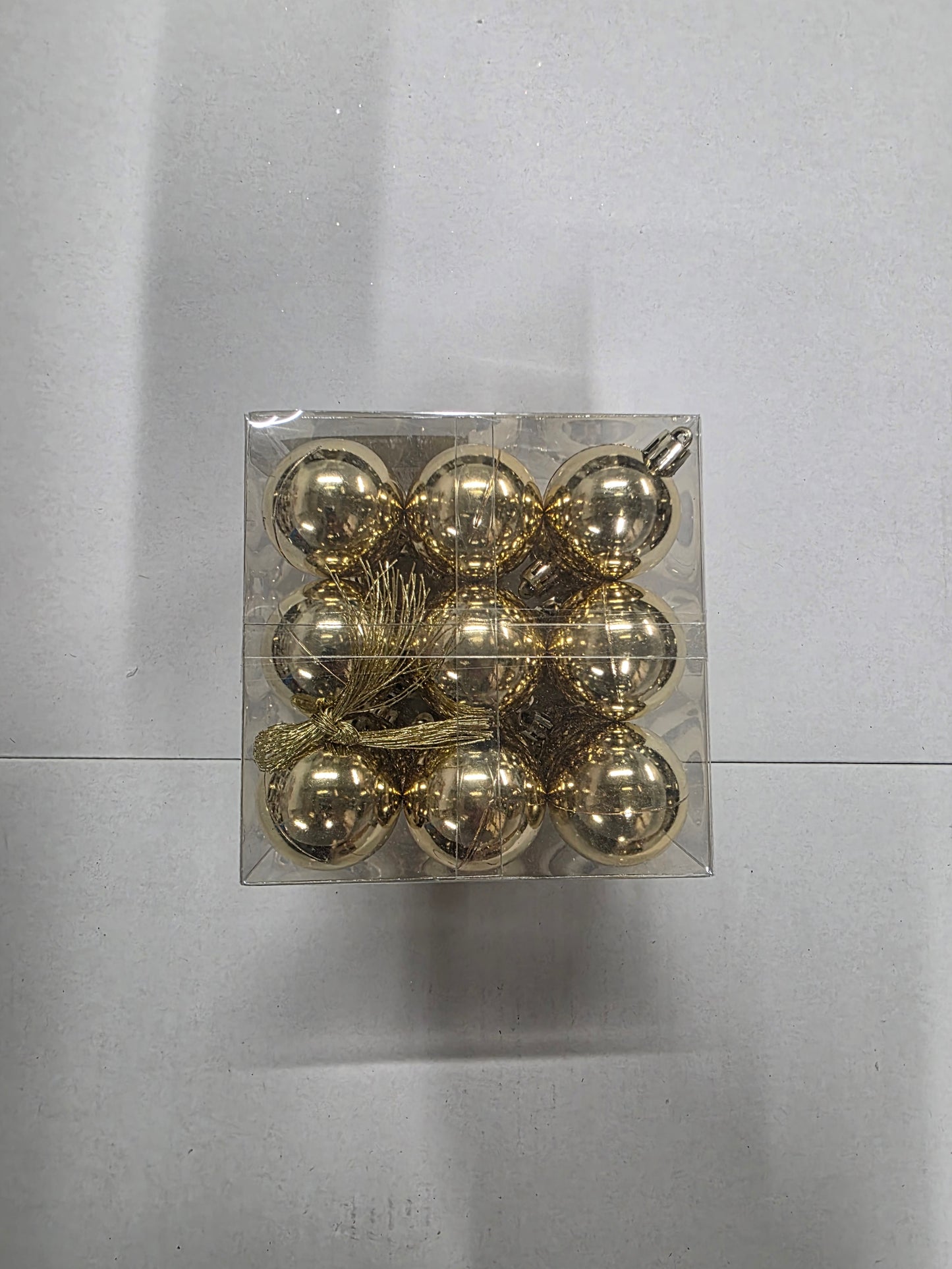 Baubles Plastic Gold 40mm X27