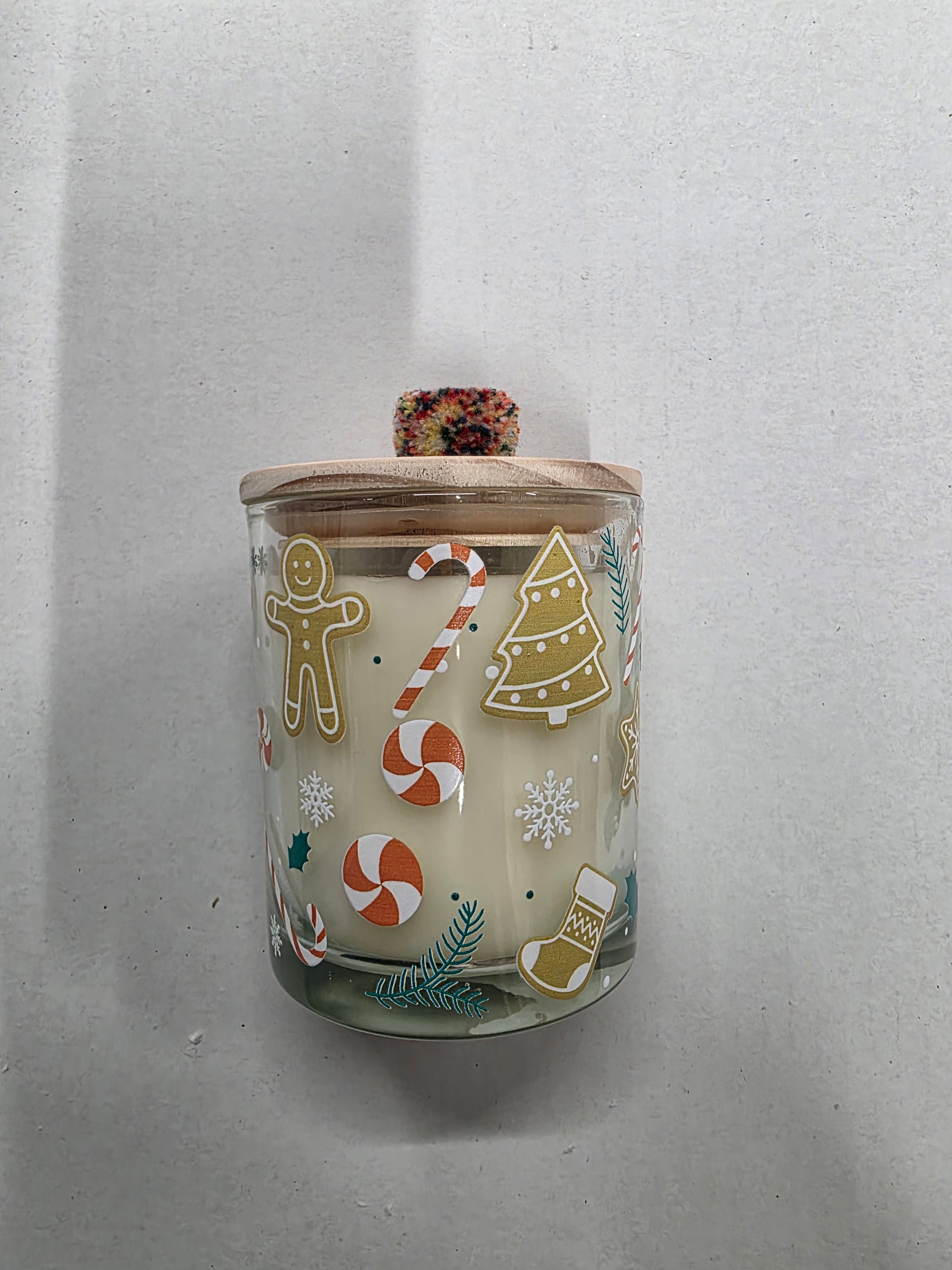 Candle Gingerbread Pompom 12x8cm