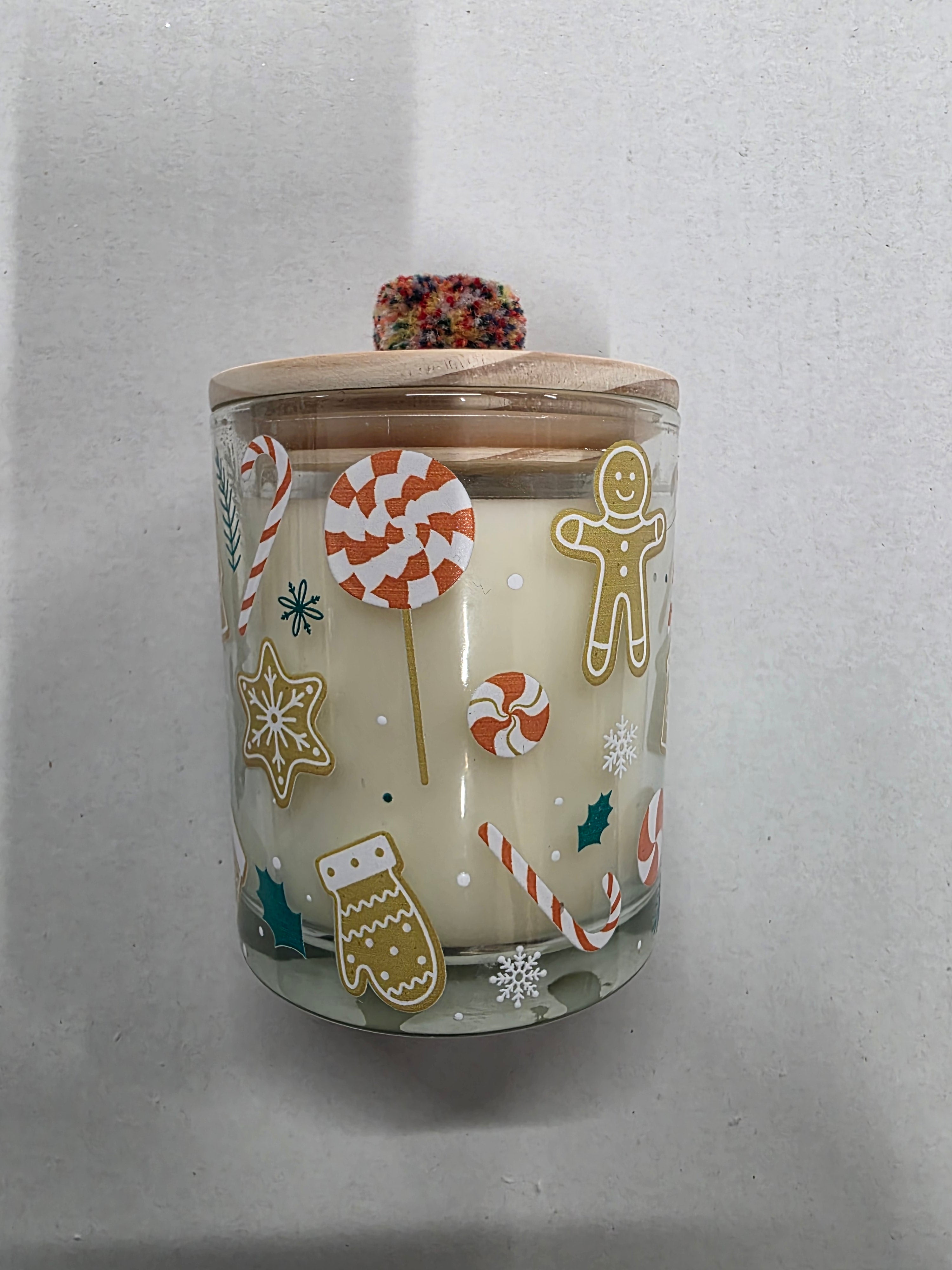Candle Gingerbread Pompom 12x8cm