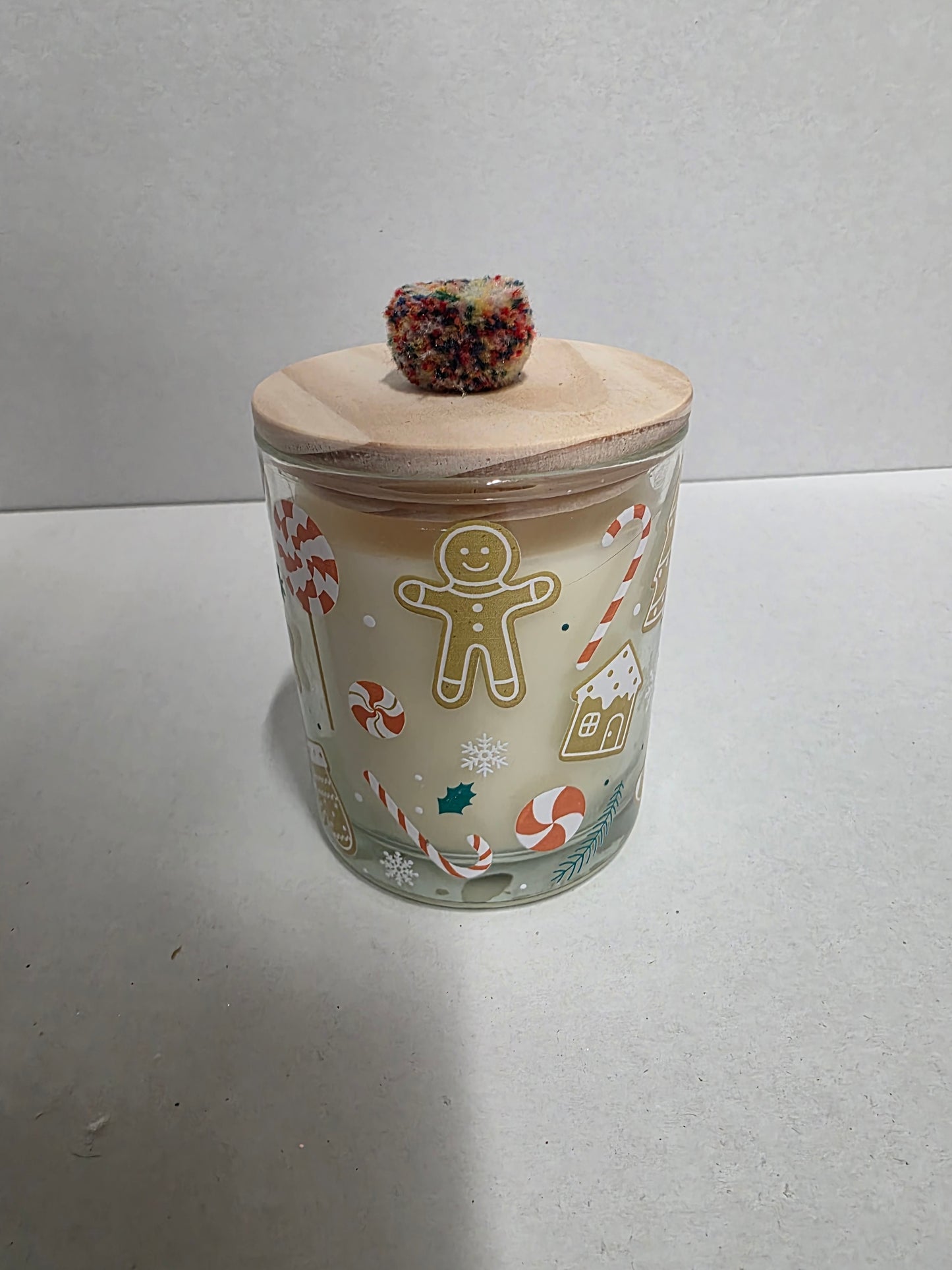 Candle Gingerbread Pompom 12x8cm