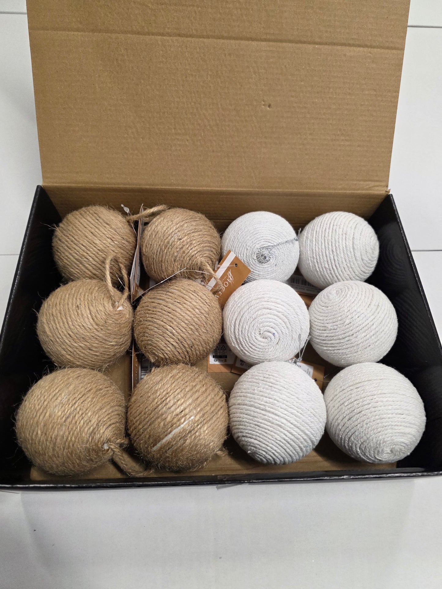 Bauble Jute Natural/white 8cm X12