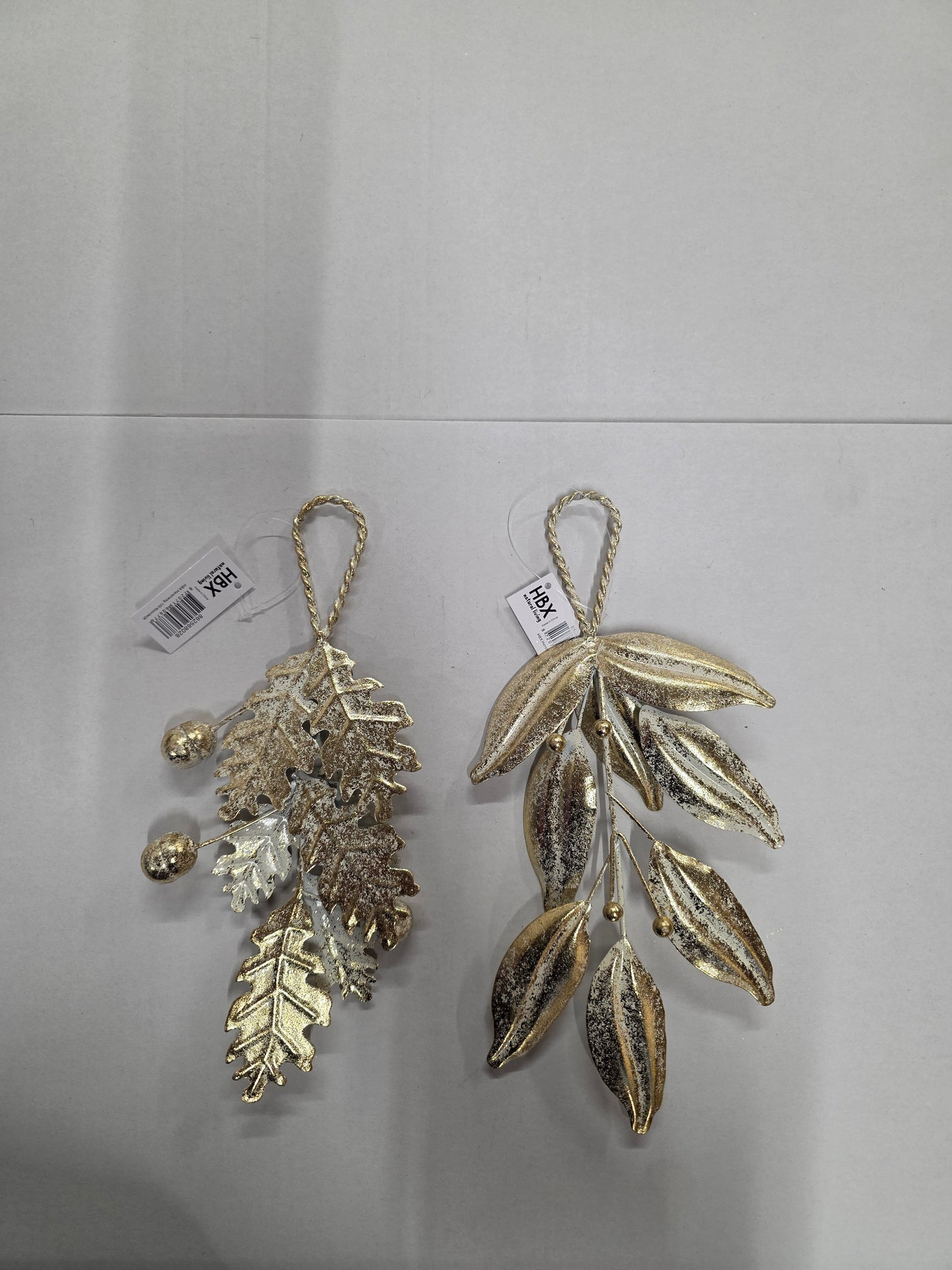 Hanger Leaf Snow Assorted 12x3x27cm