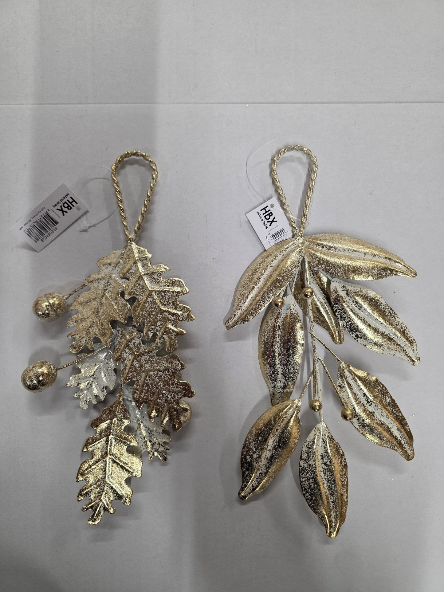 Hanger Leaf Snow Assorted 12x3x27cm