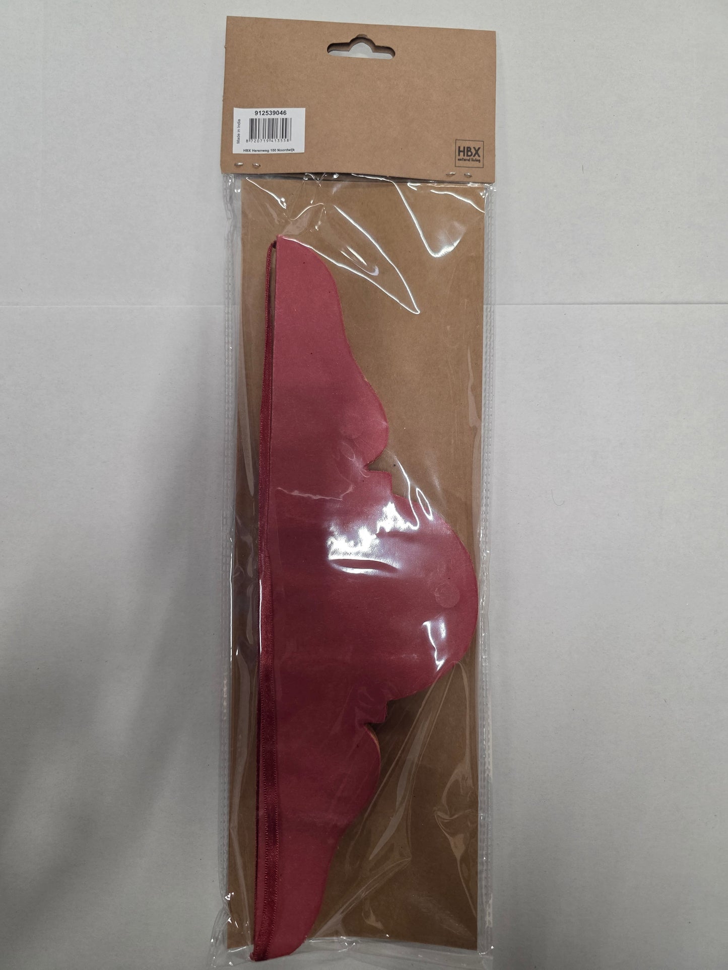 Hanging Paper Ornament Red 33x20cm