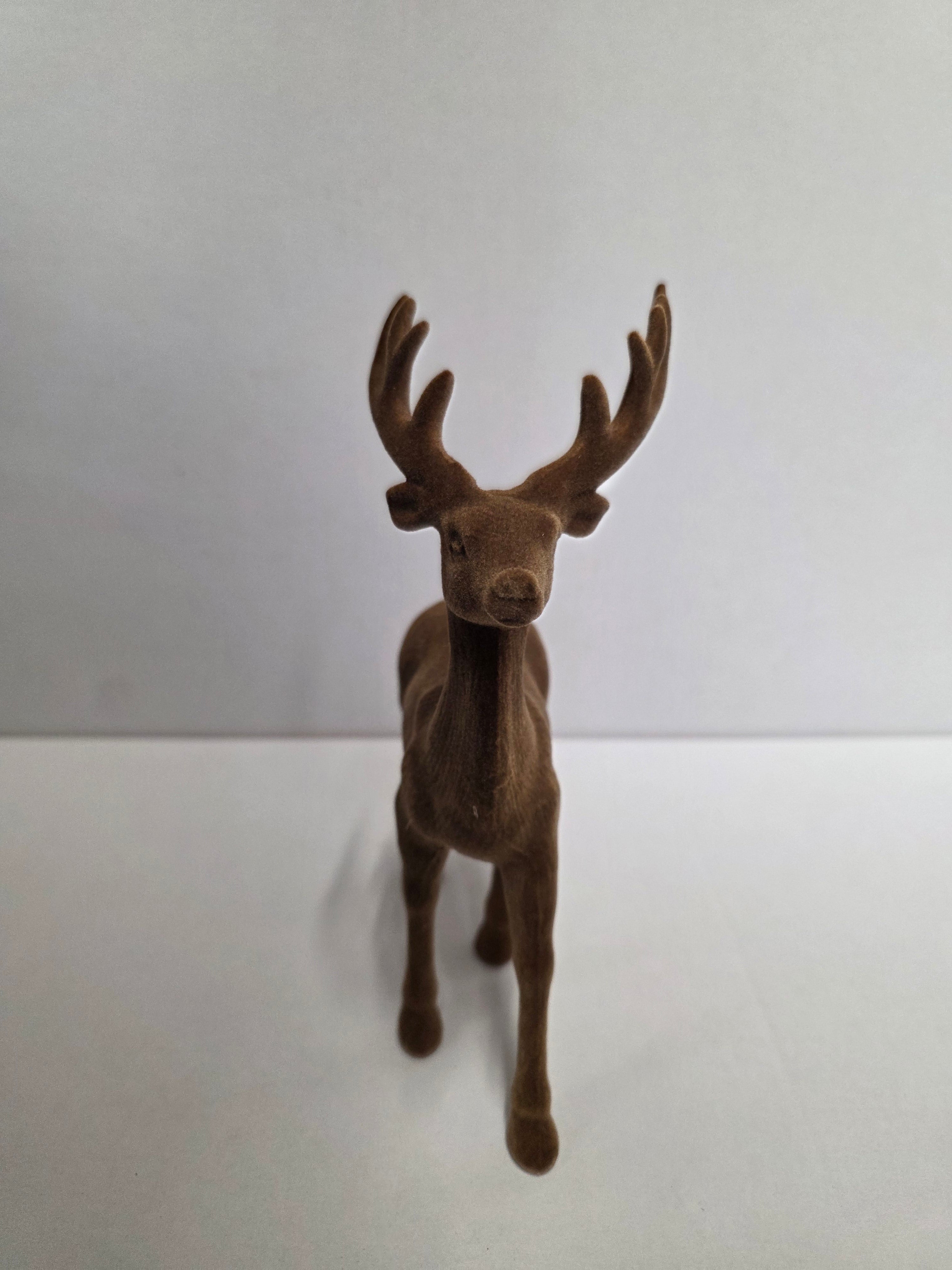 Standing Flock Deer Brown 21x13cm