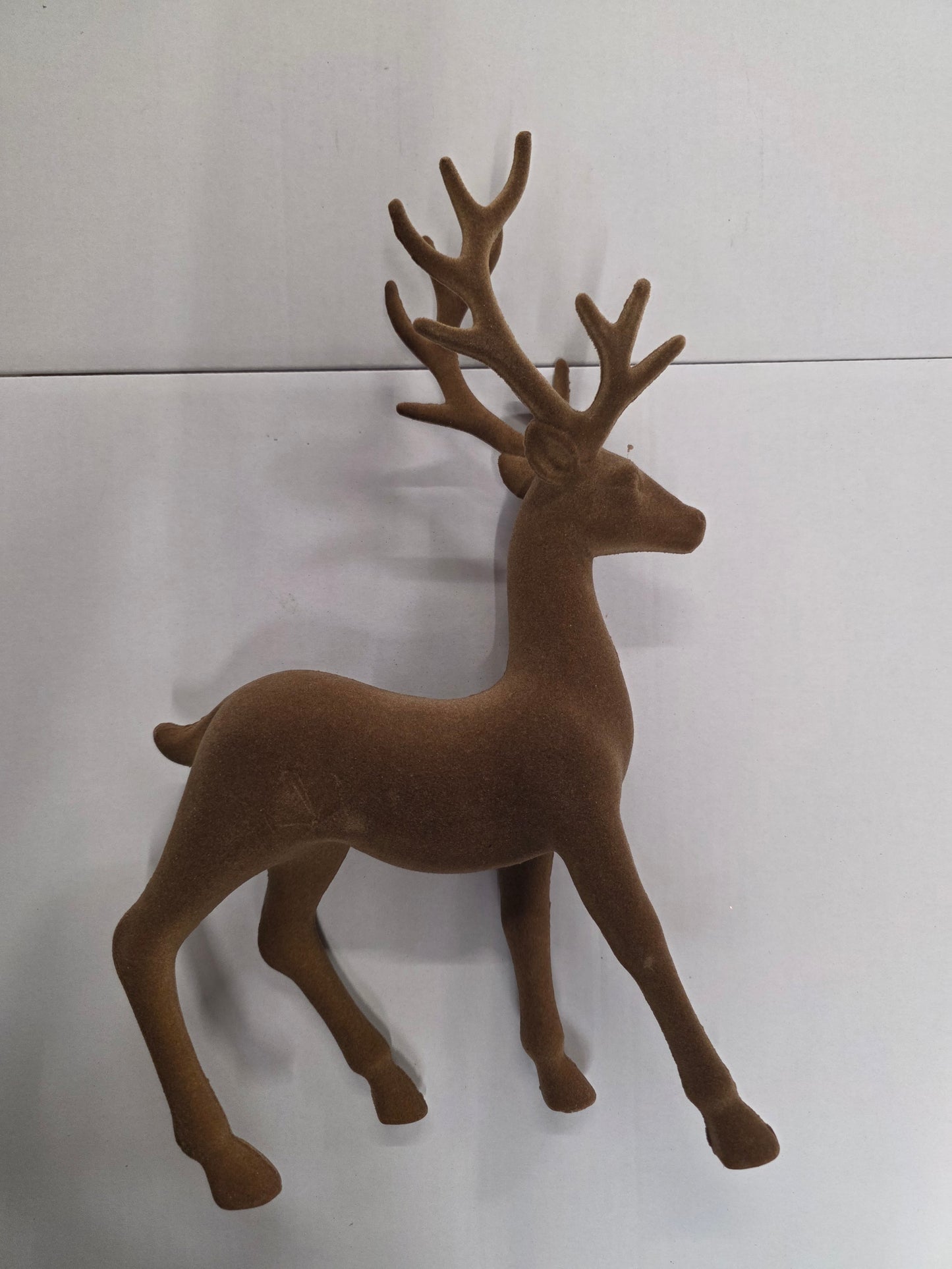 Standing Flock Deer Brown 22x35cm