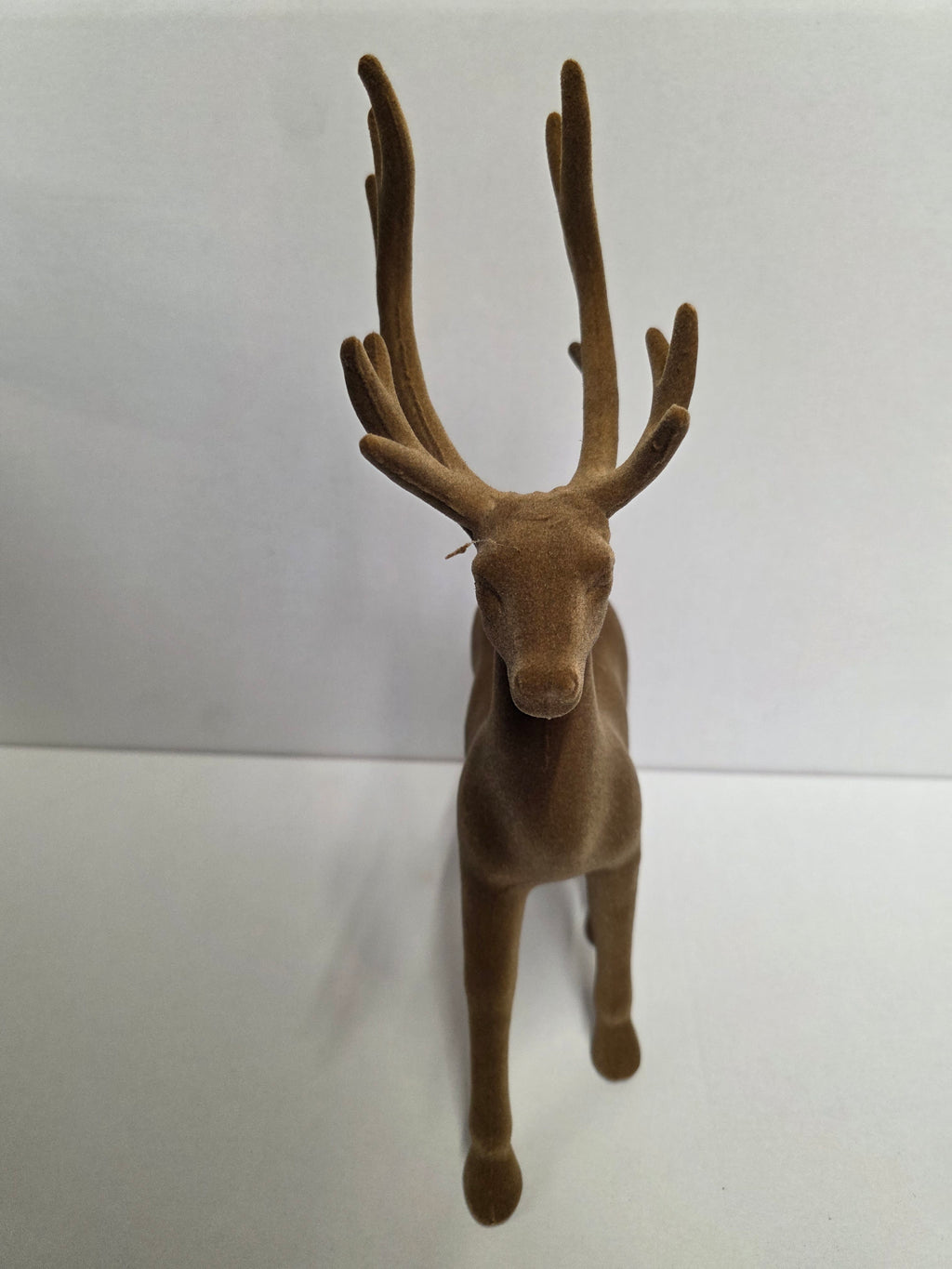 Standing Flock Deer Brown 22x35cm