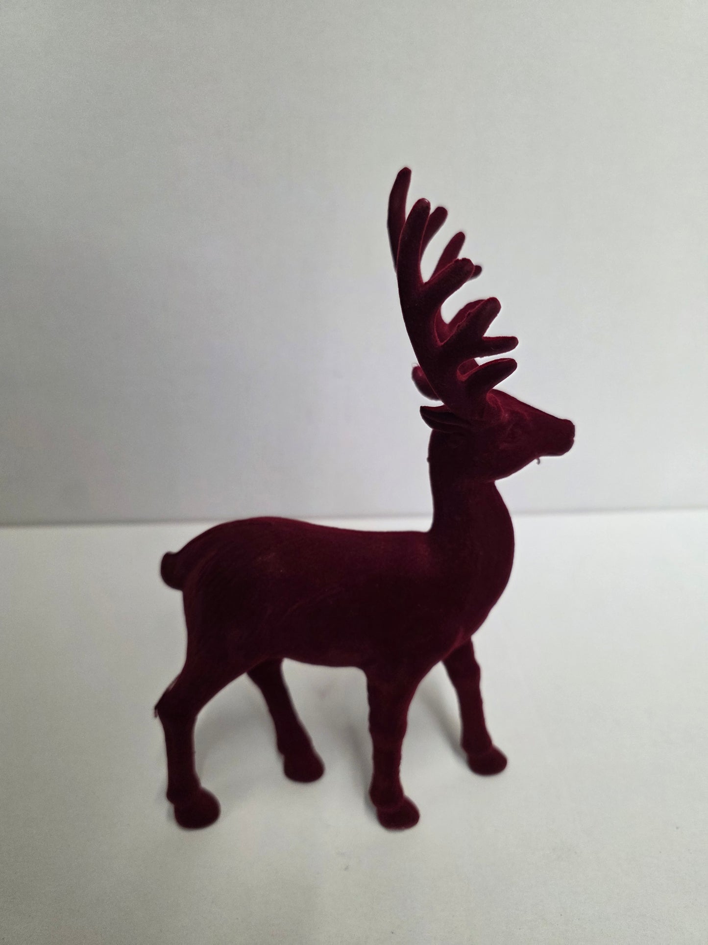 Standing Flock Deer Deep Red 21x13cm