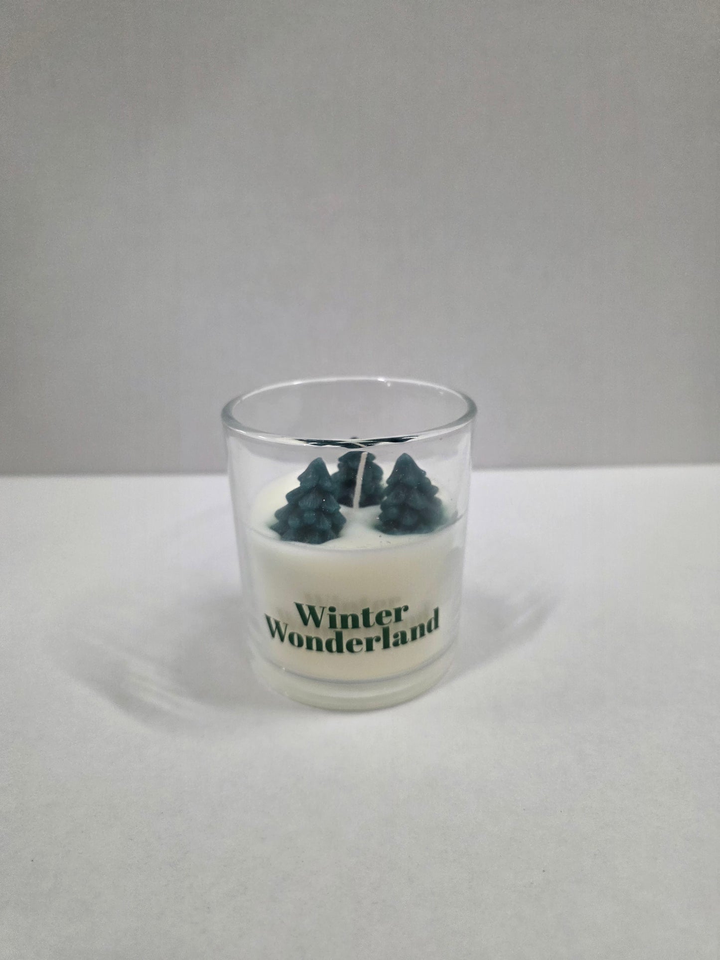 Christmas Wonderland Candle 9x8cm