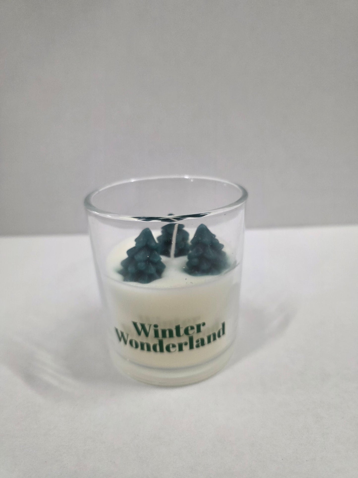 Christmas Wonderland Candle 9x8cm