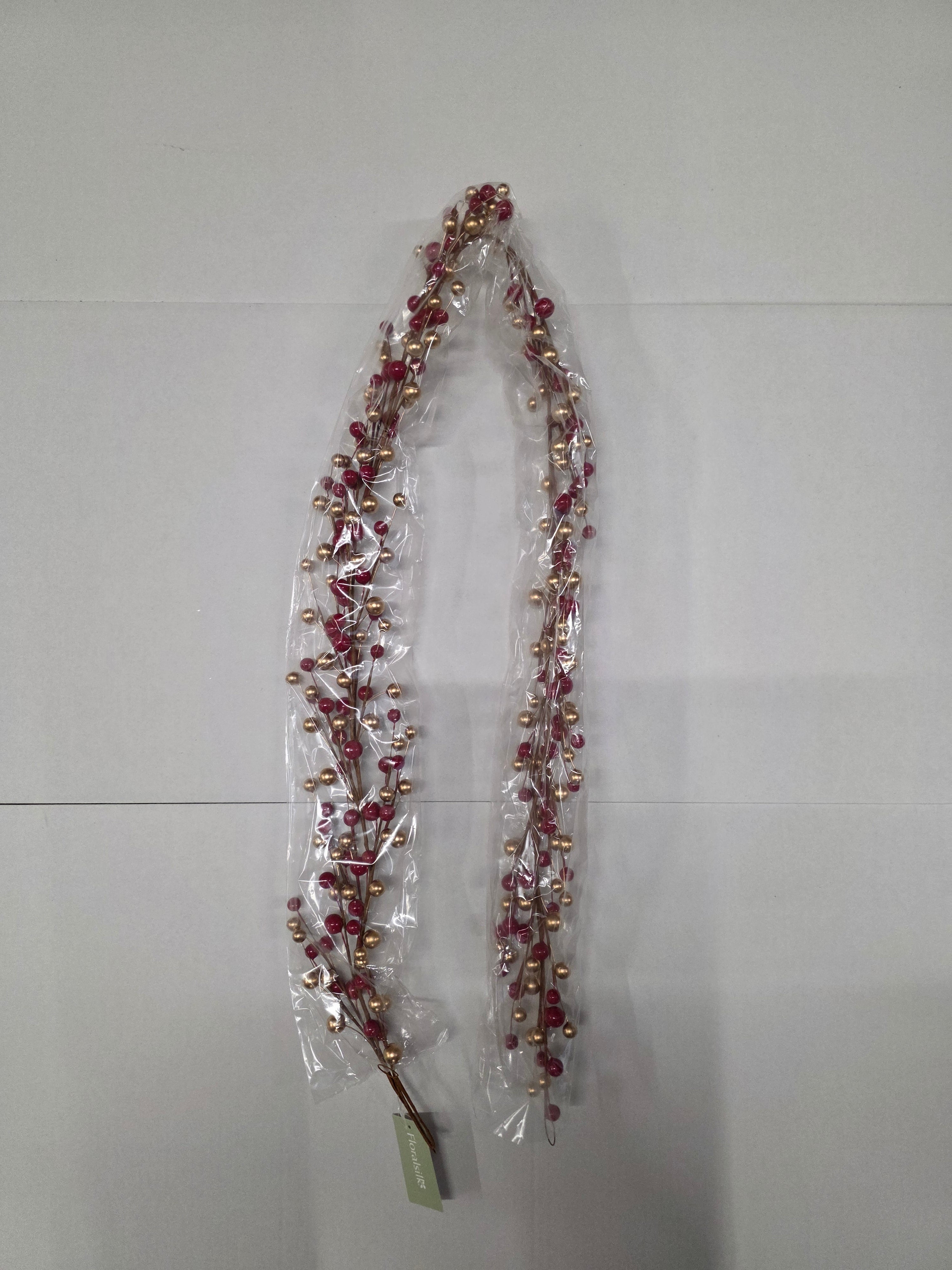 Garland Classic Berry Red & Gold 150cm
