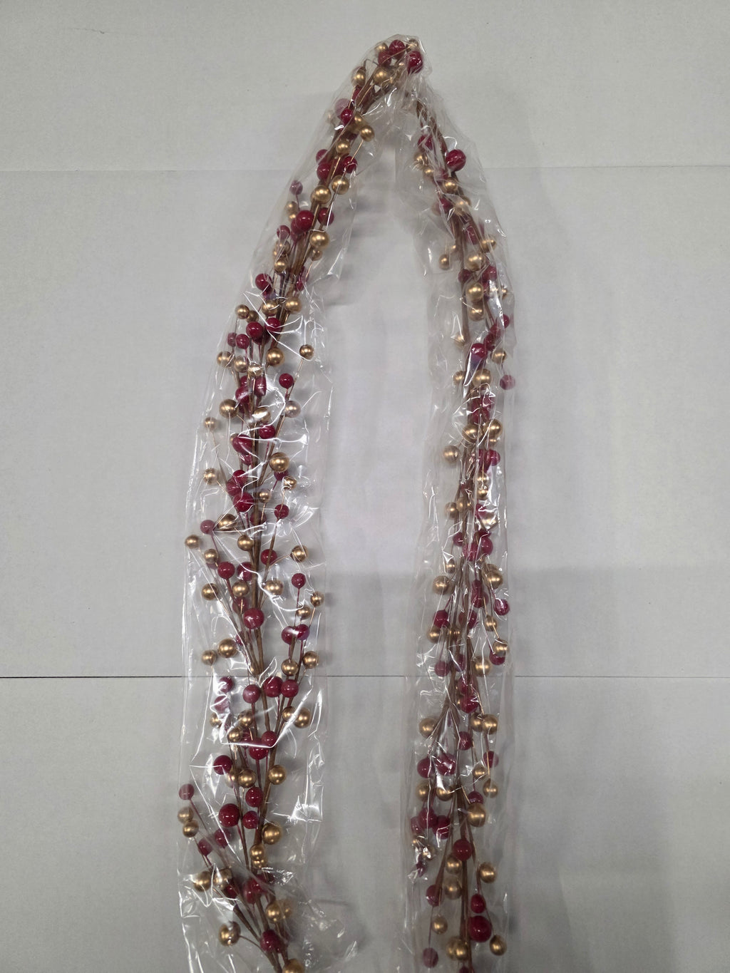 Garland Classic Berry Red & Gold 150cm